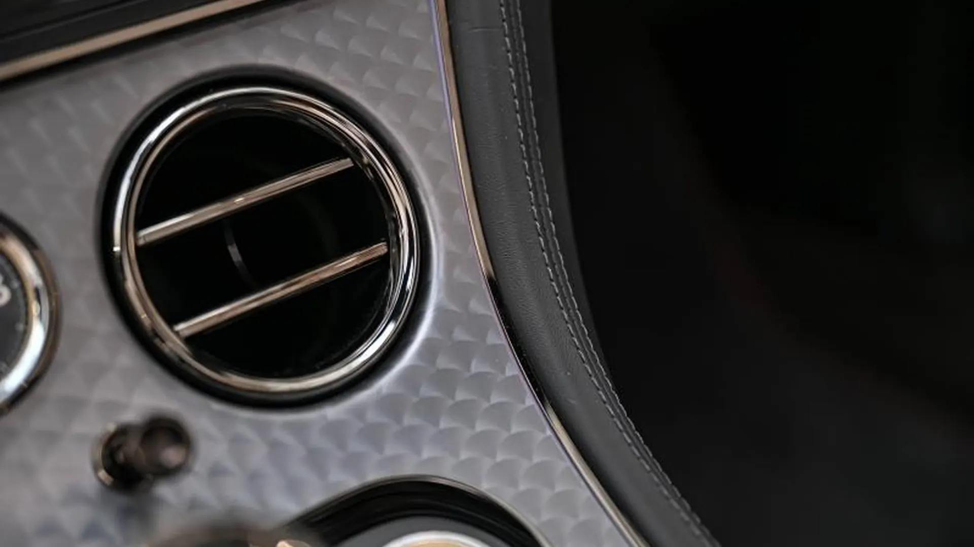 Bentley Continental GTC — photo 37
