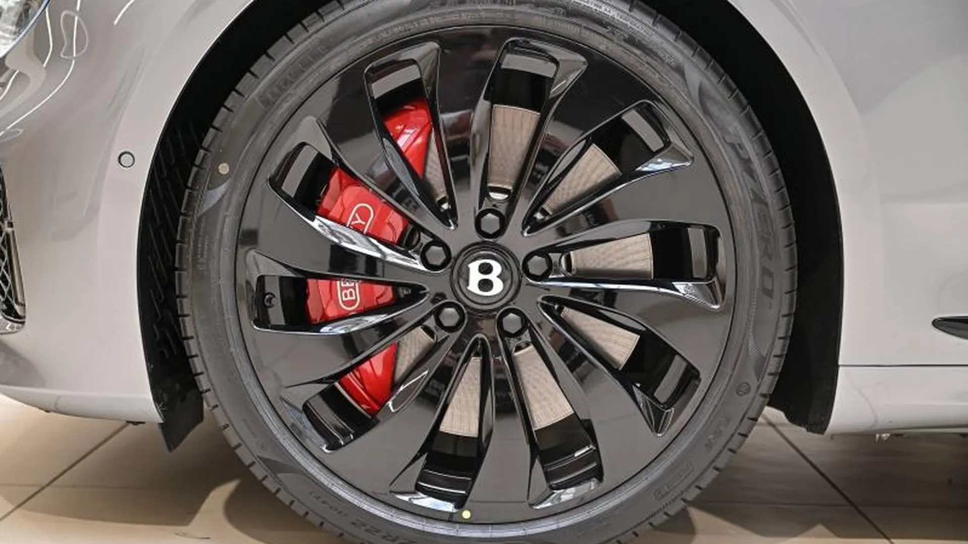 Bentley Continental GTC — photo 18