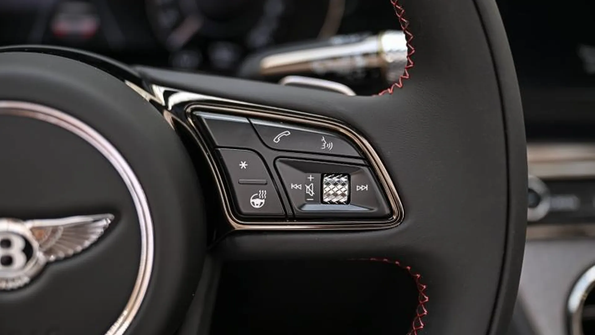 Bentley Continental GTC — photo 28