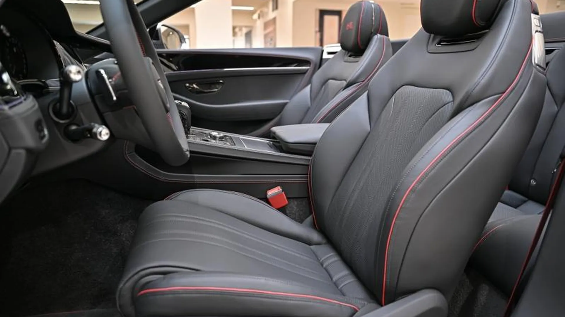 Bentley Continental GTC — photo 22