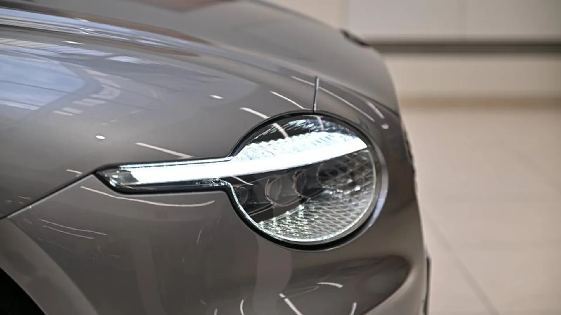 Bentley Continental GTC — photo 11