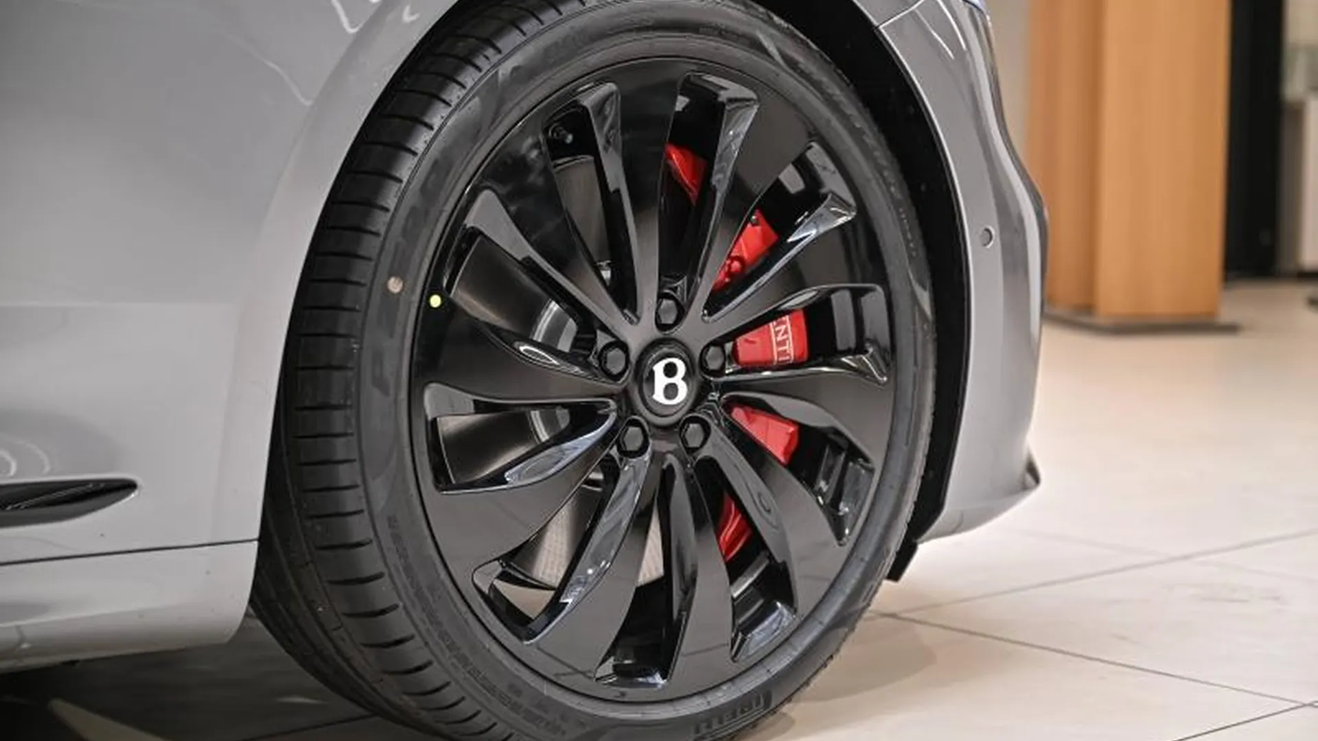 Bentley Continental GTC — photo 9
