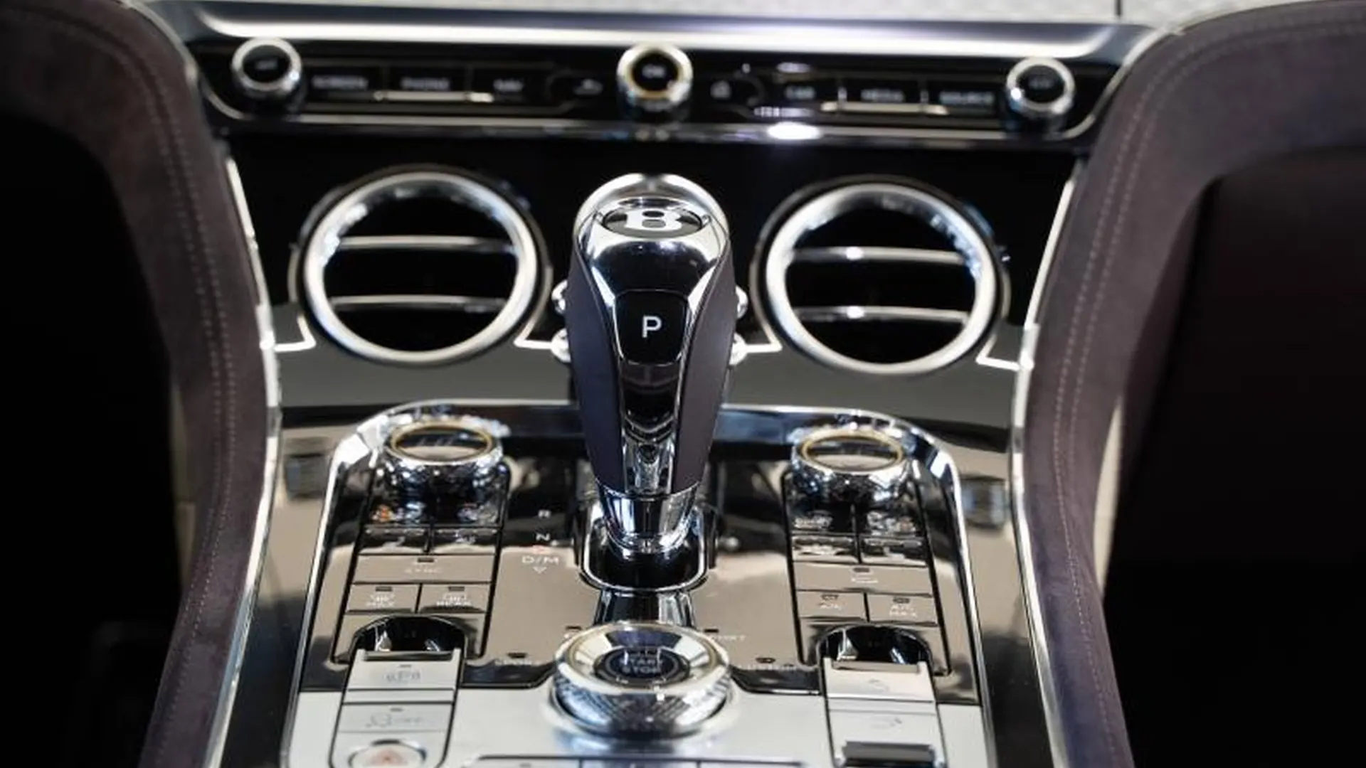 Bentley Continental GT — photo 29