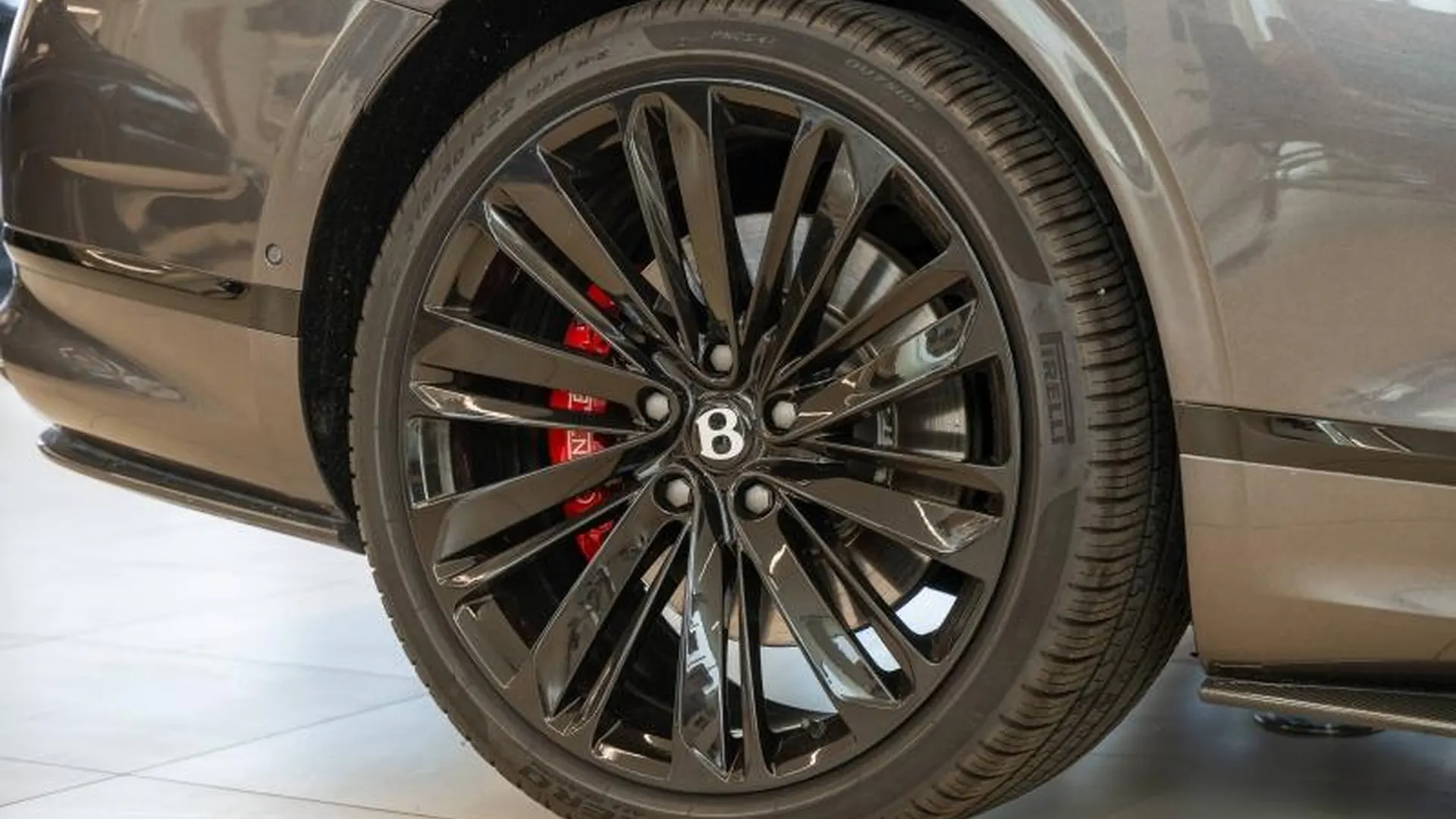 Bentley Continental GT — photo 14