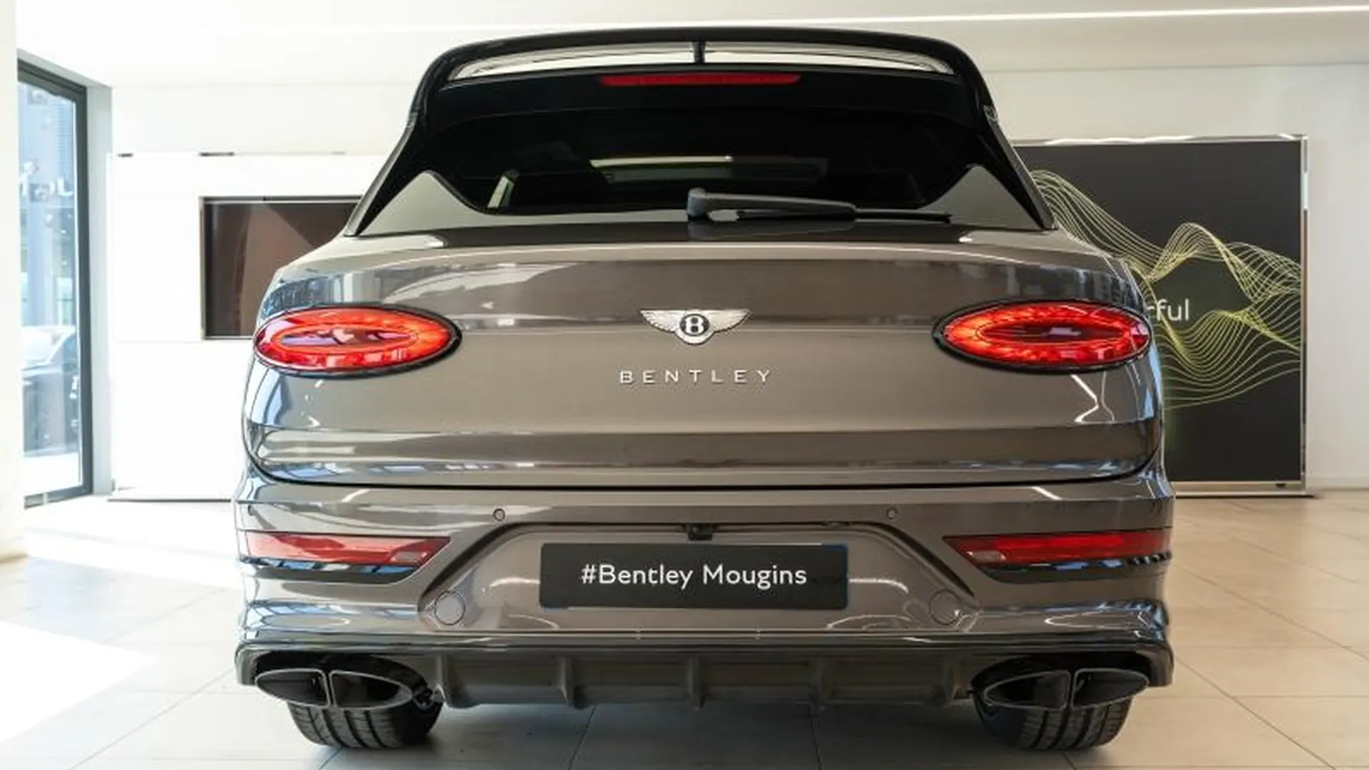 Bentley Bentayga — photo 5