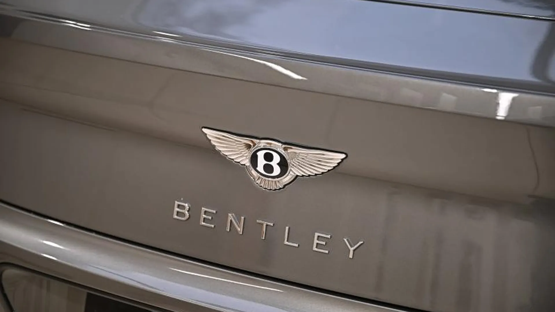Bentley Continental GT — photo 9