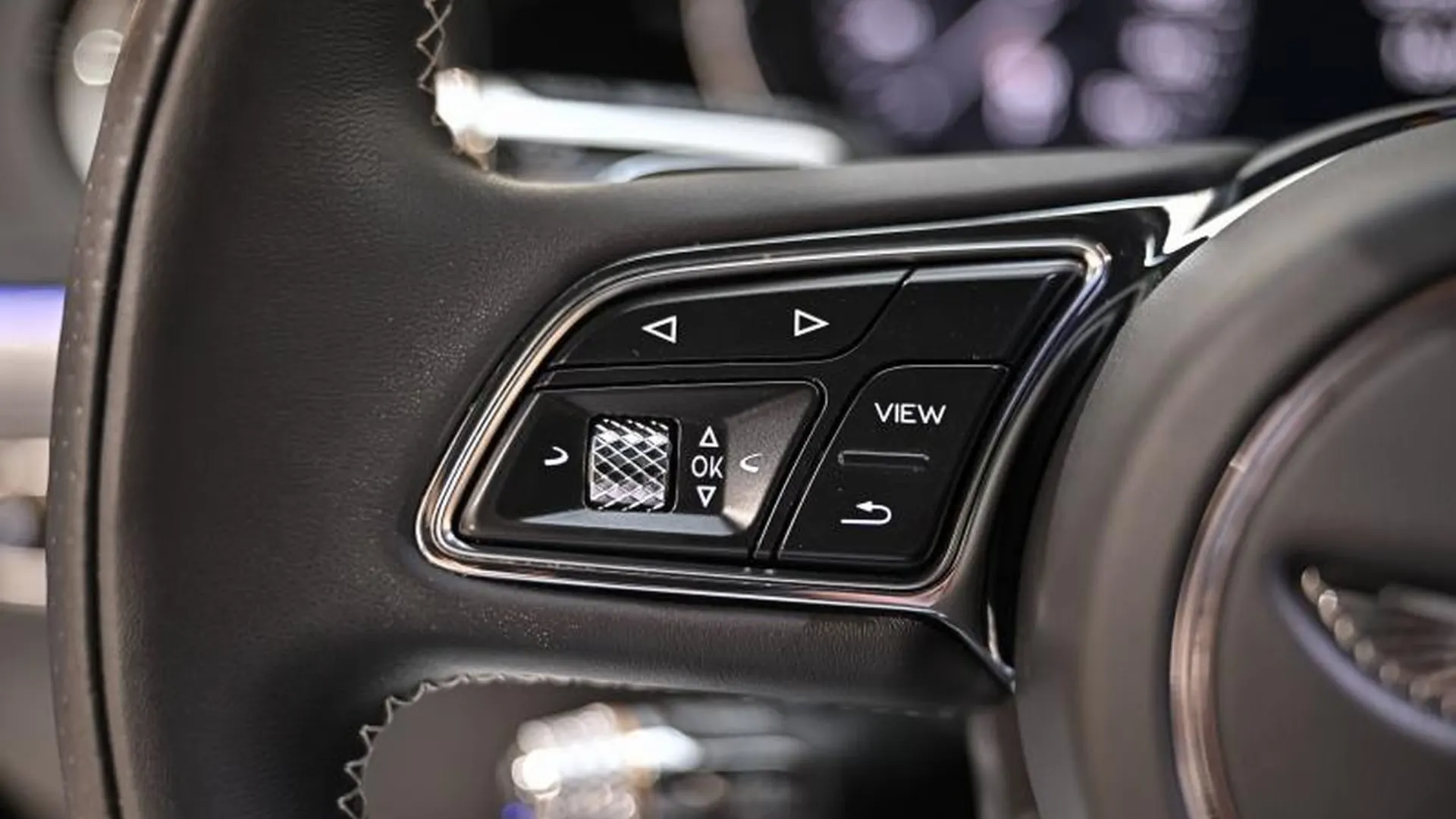 Bentley Continental GT — photo 28