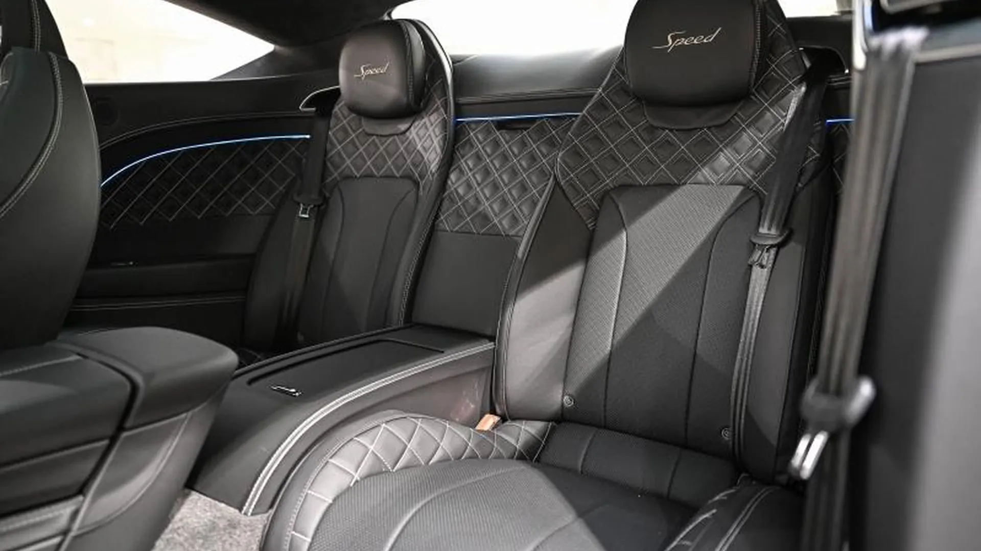 Bentley Continental GT — photo 20