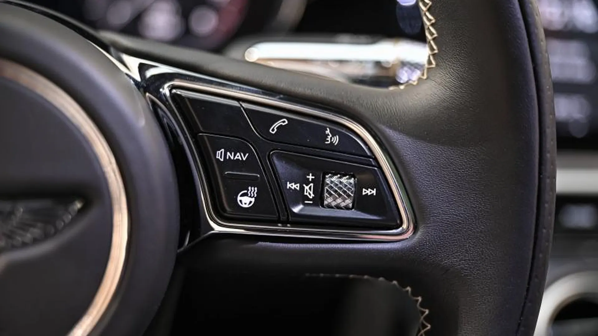 Bentley Continental GT — photo 29