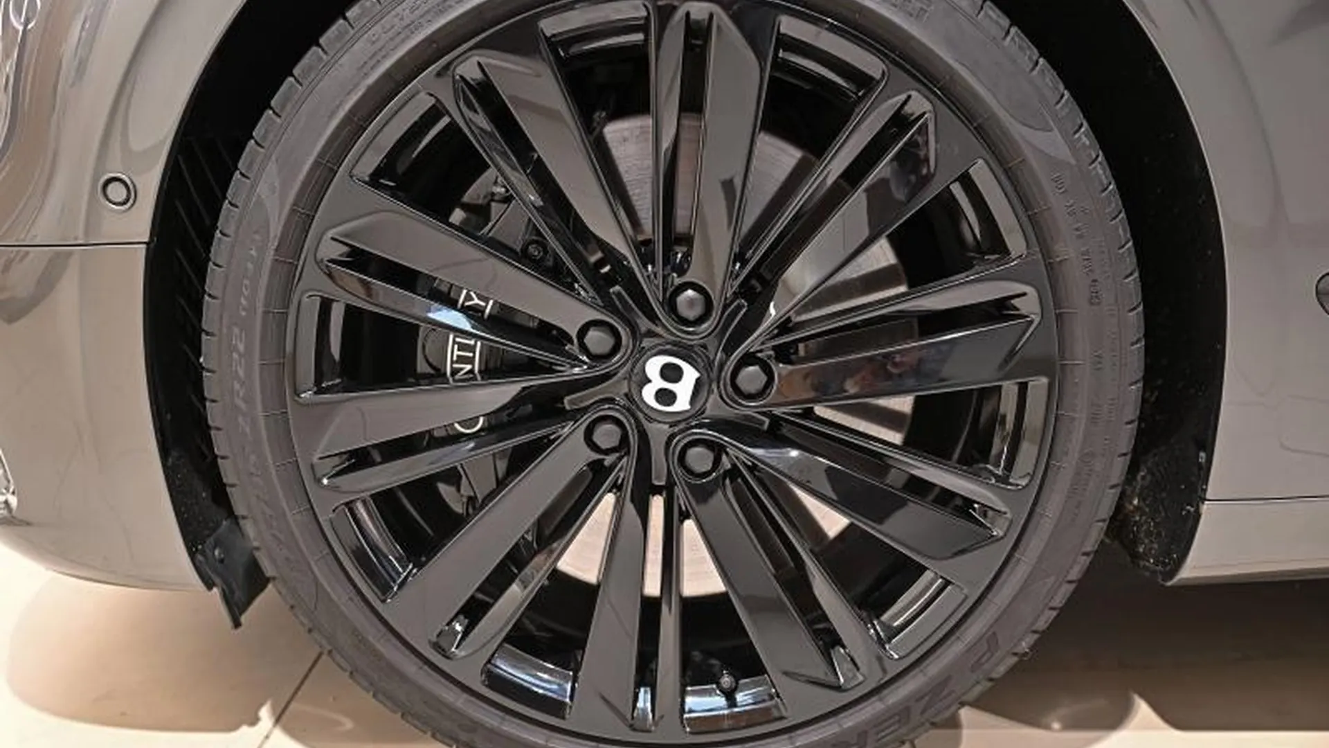 Bentley Continental GT — photo 12