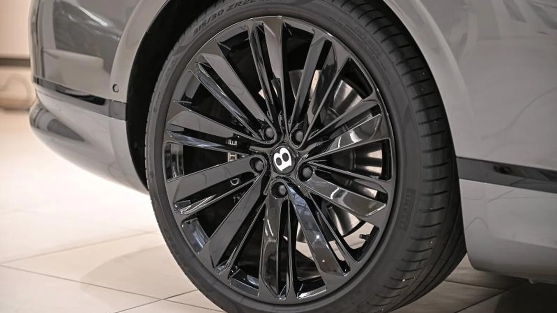 Bentley Continental GT — photo 11