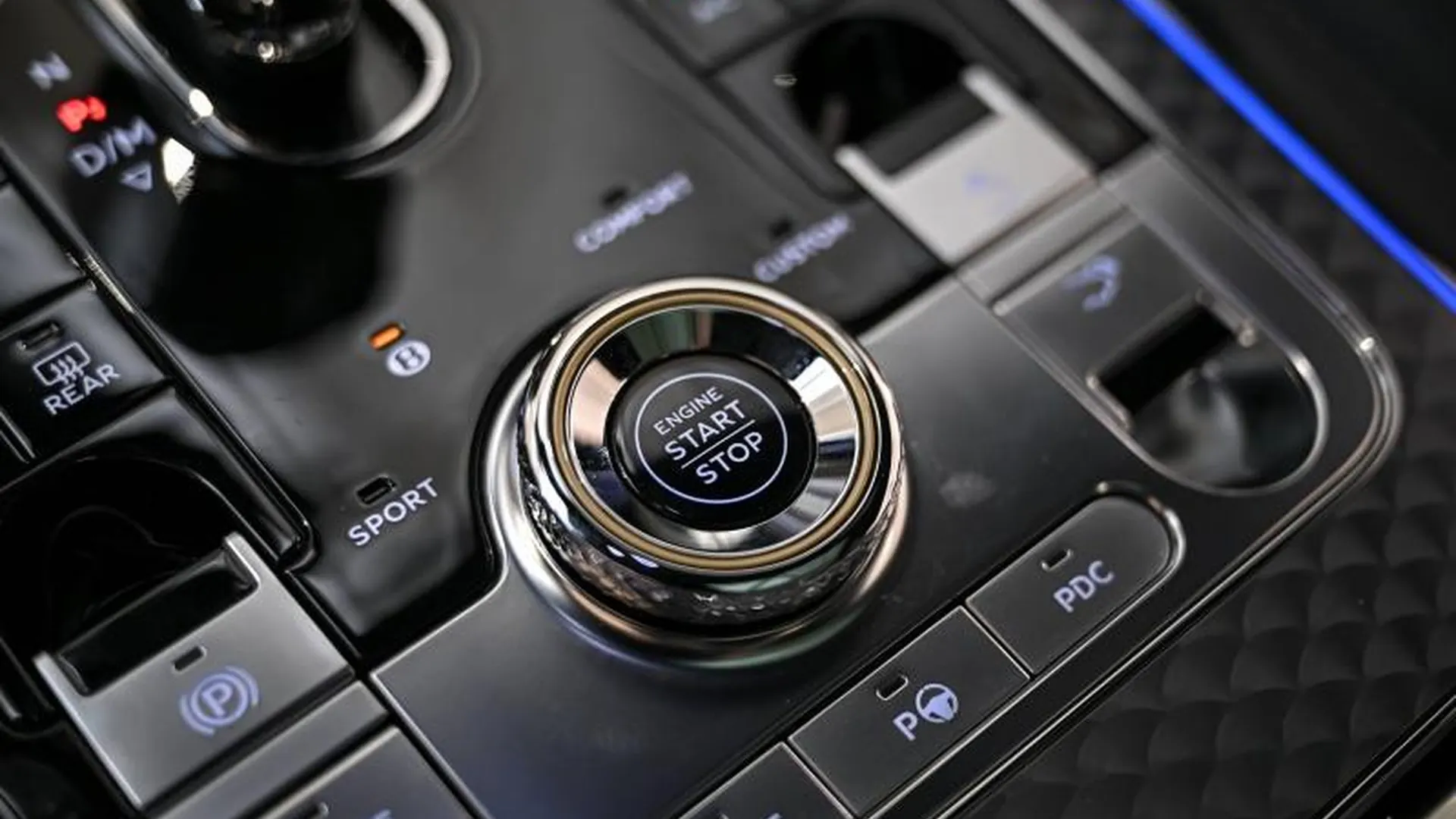 Bentley Continental GT — photo 37