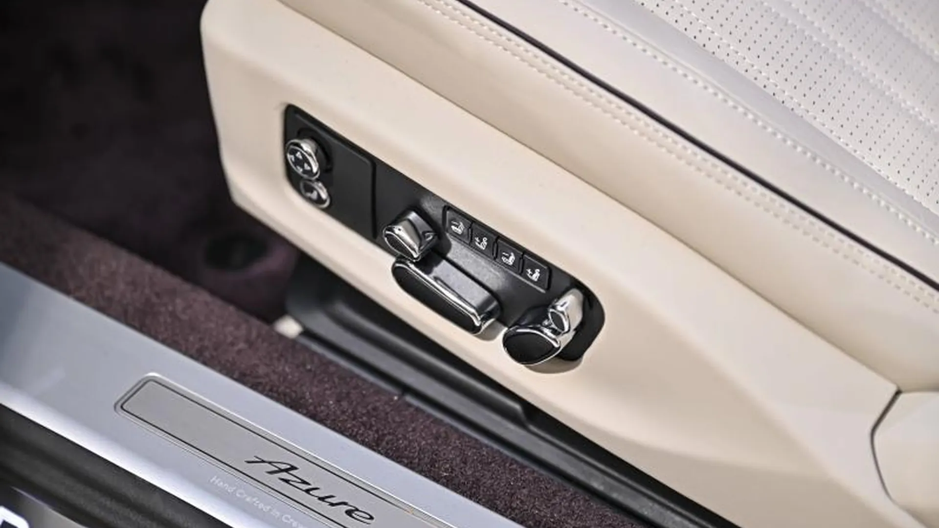 Bentley Continental GTC — photo 23