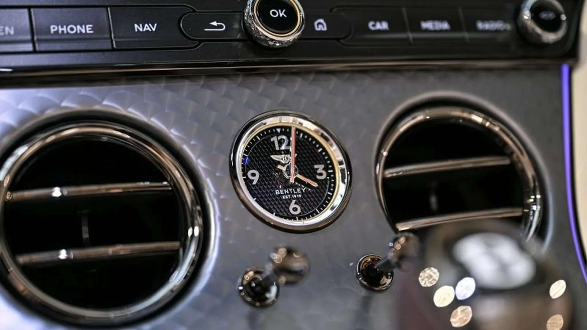 Bentley Continental GTC — photo 29