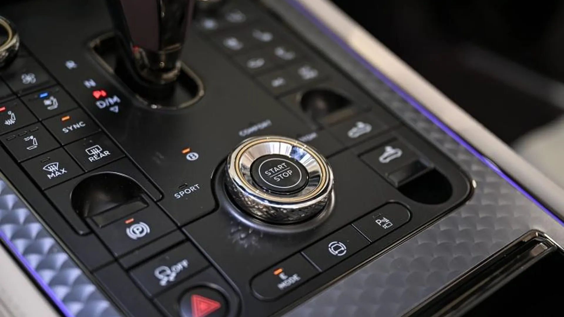Bentley Continental GTC — photo 31