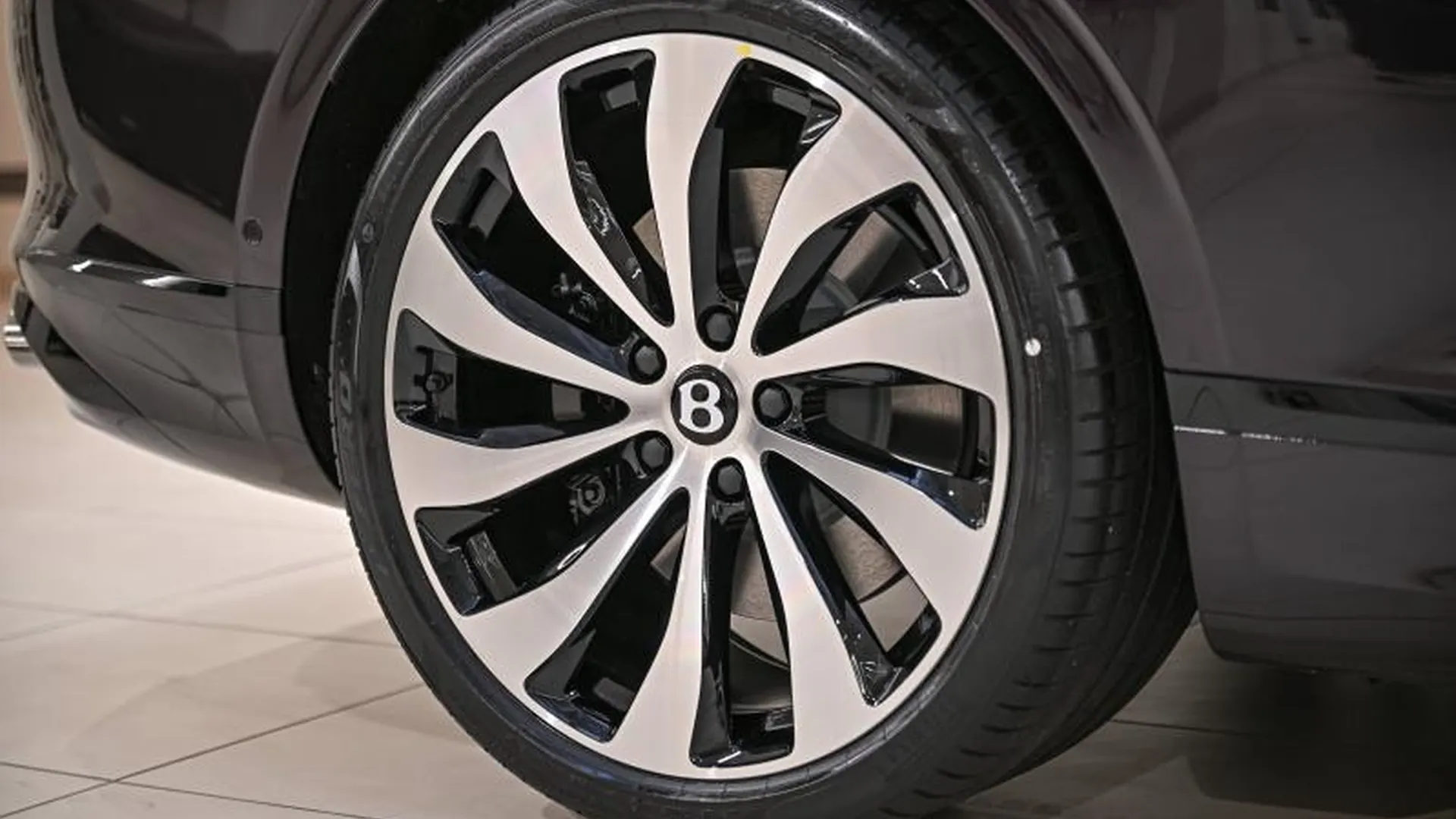 Bentley Continental GTC — photo 9