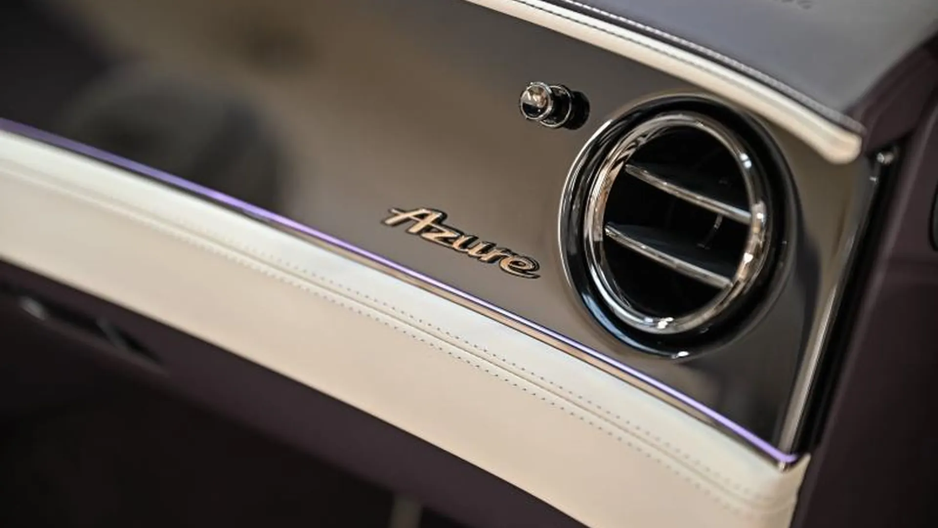 Bentley Continental GTC — photo 14