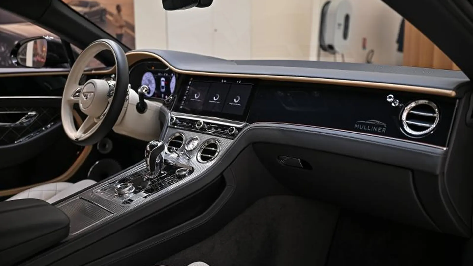 Bentley Continental GT — photo 16
