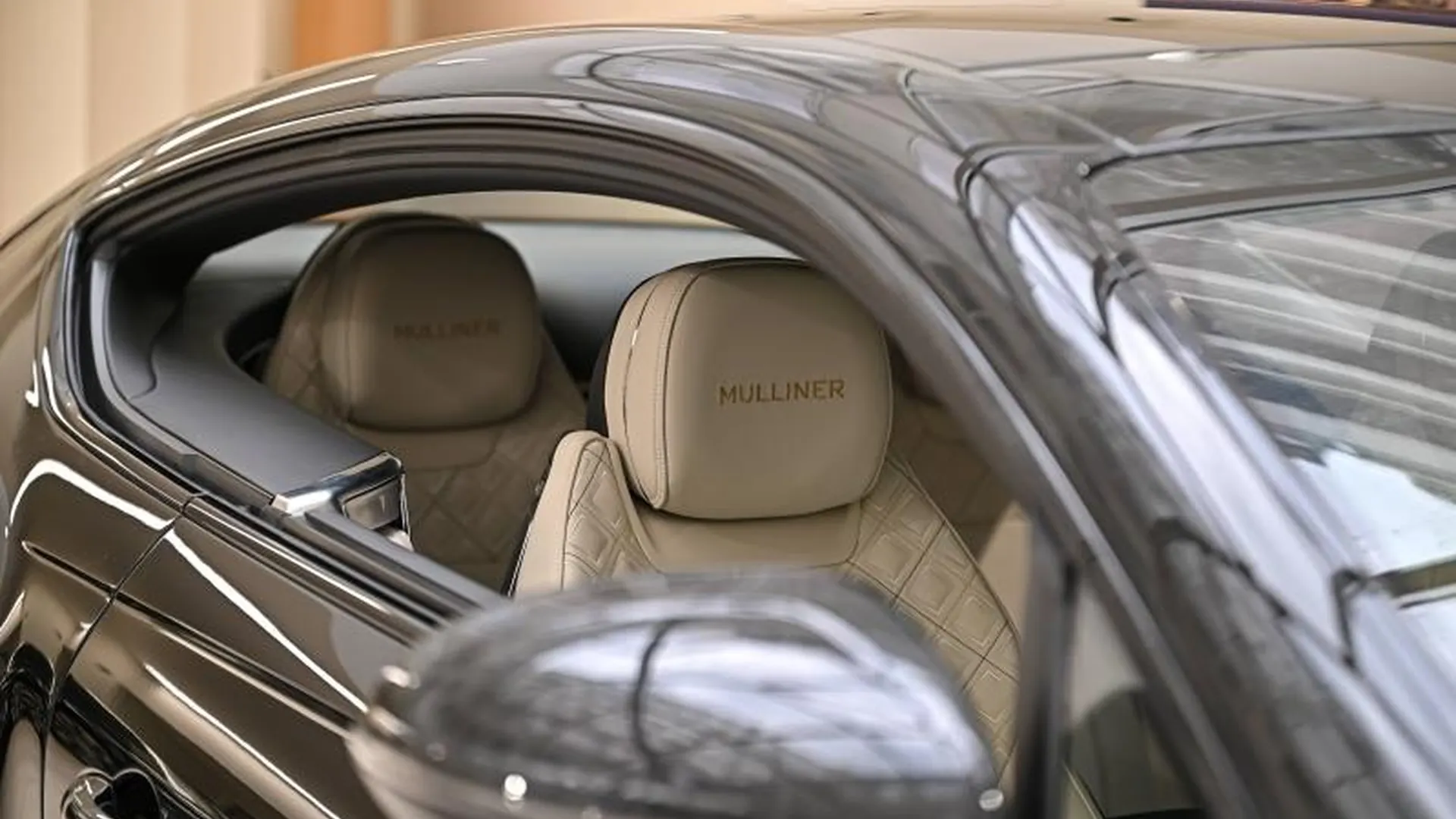 Bentley Continental GT — photo 13