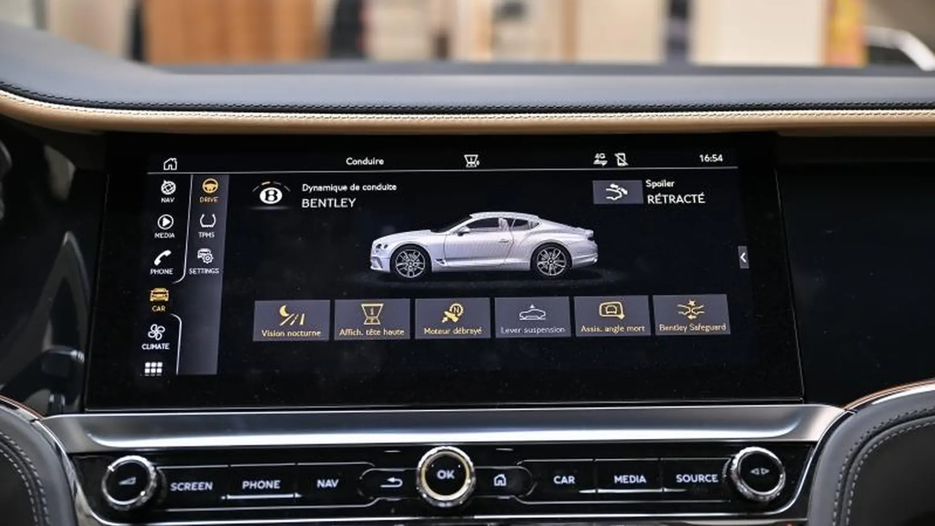 Bentley Continental GT — photo 31