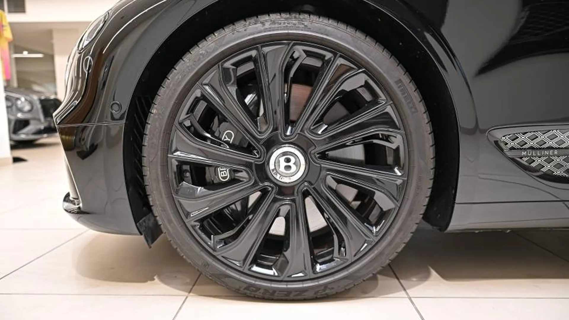 Bentley Continental GT — photo 19