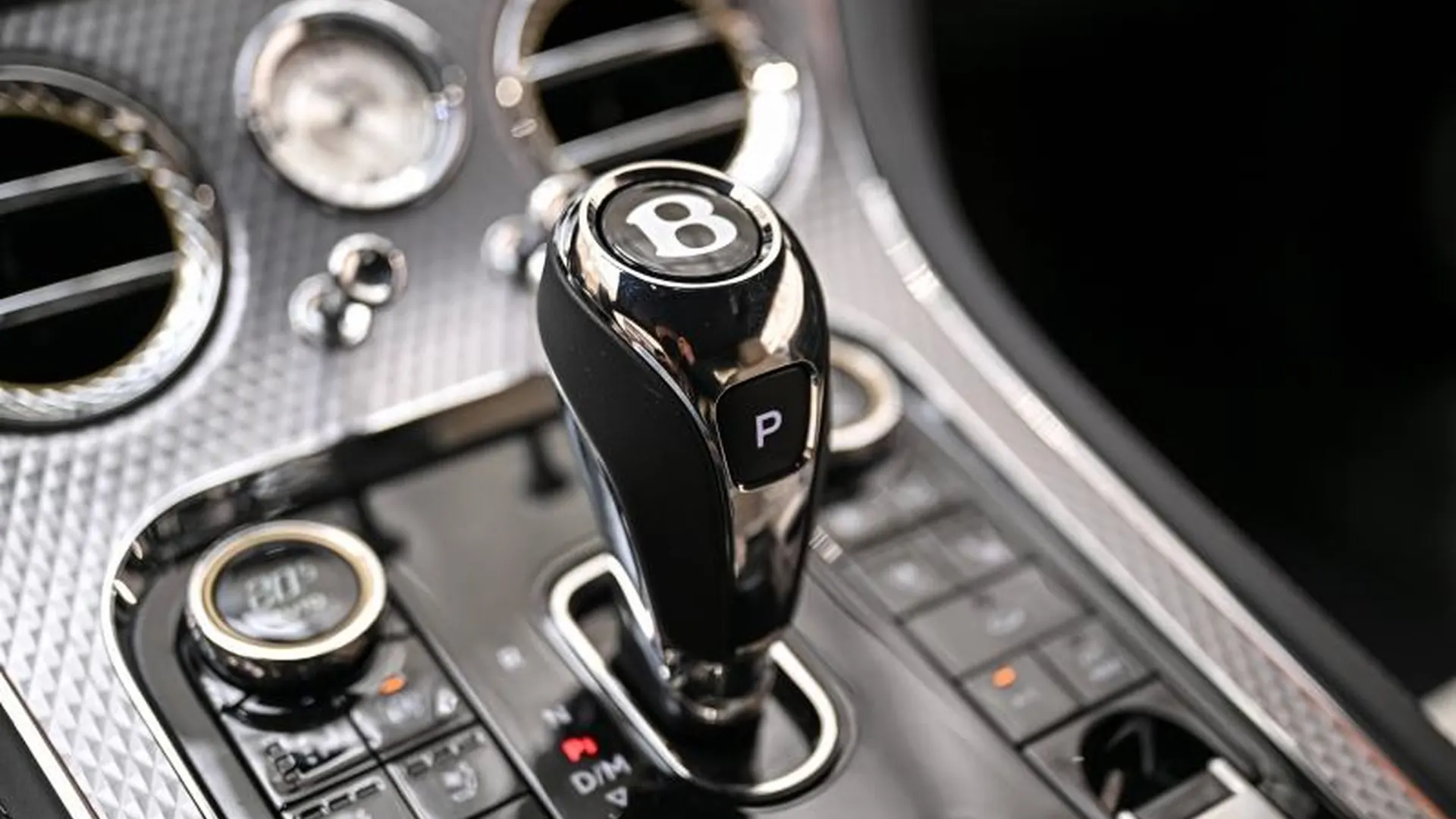 Bentley Continental GT — photo 35