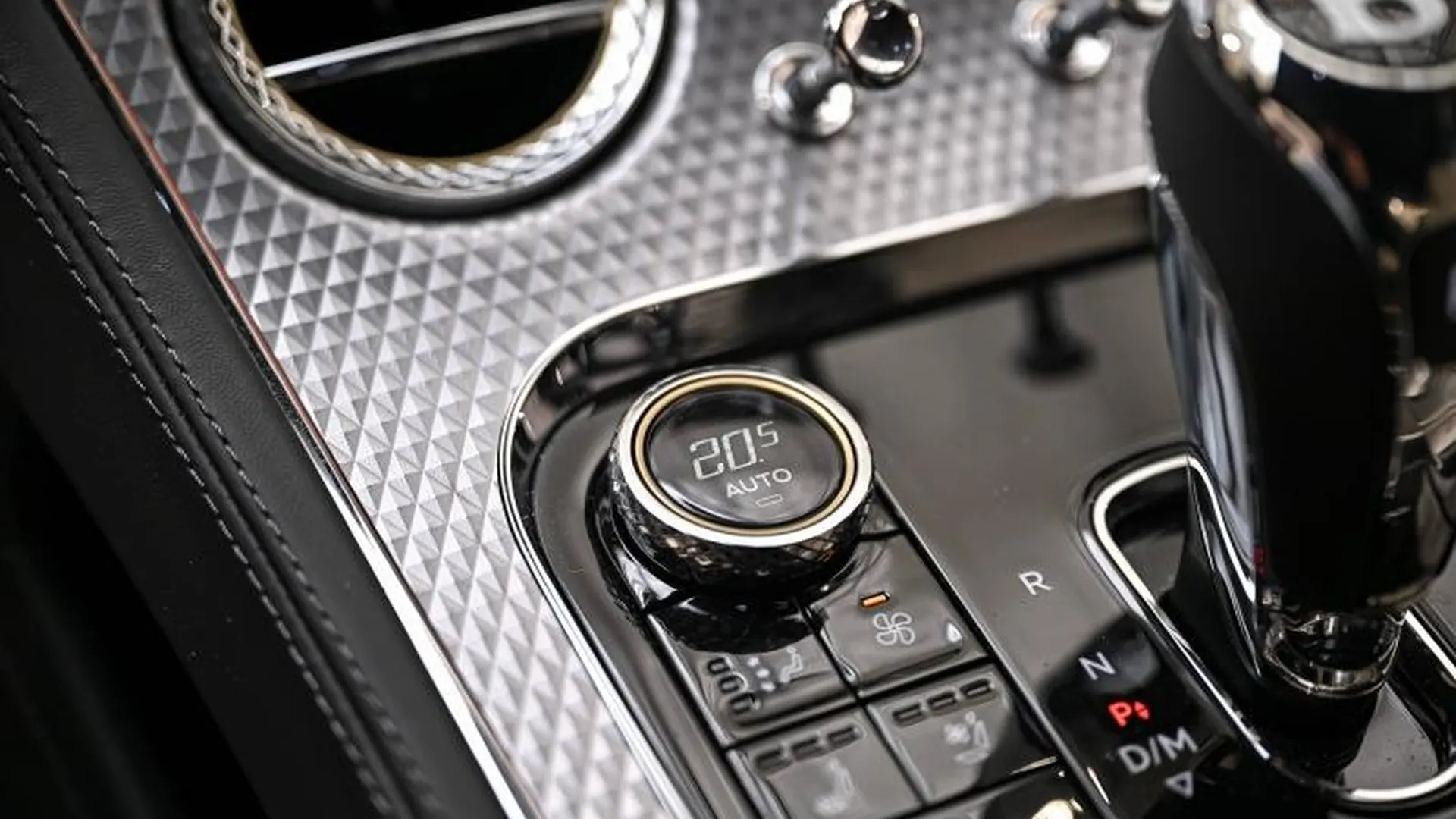 Bentley Continental GT — photo 36