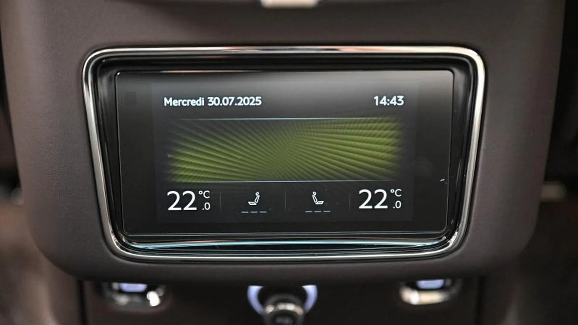 Bentley Bentayga — photo 29
