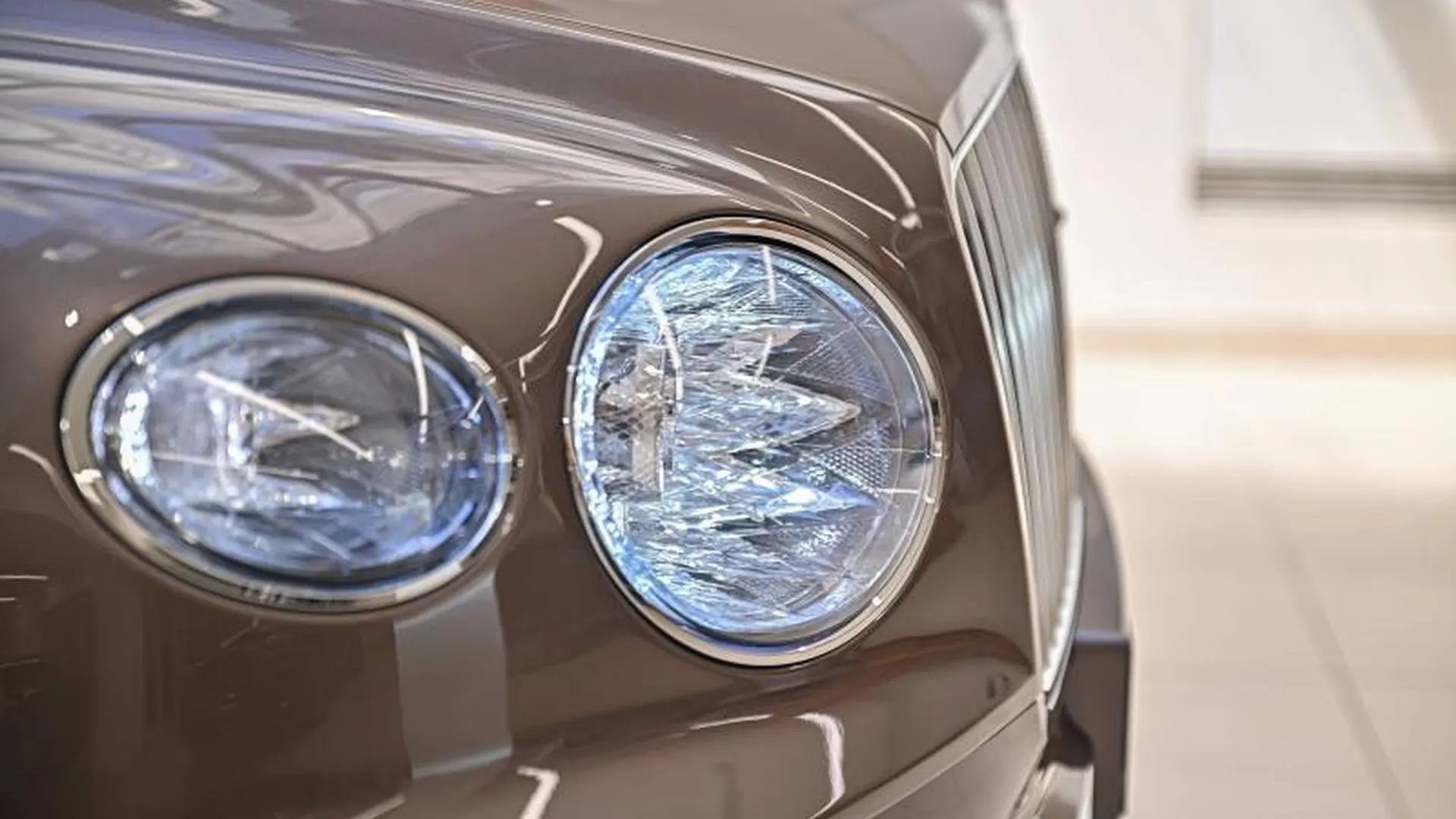 Bentley Bentayga — photo 12