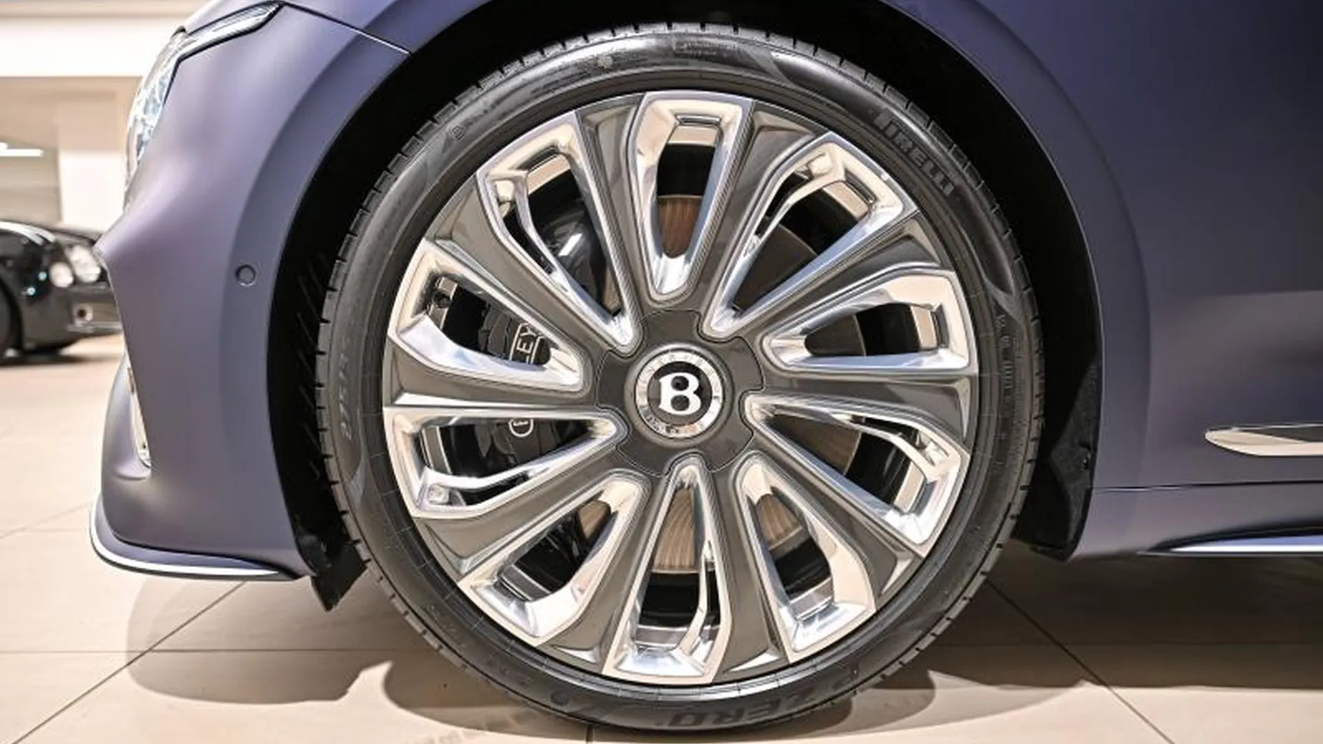 Bentley Continental GTC — photo 25