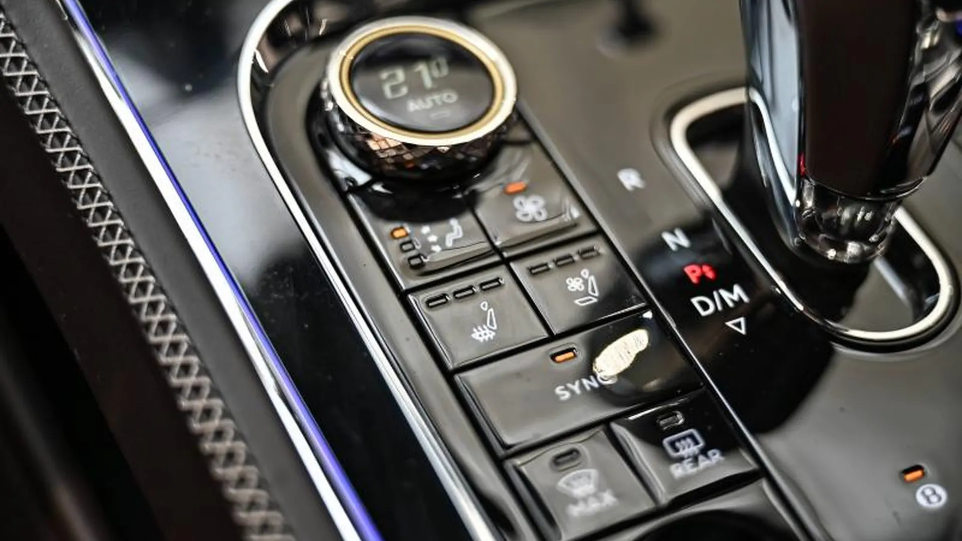 Bentley Continental GT — photo 37