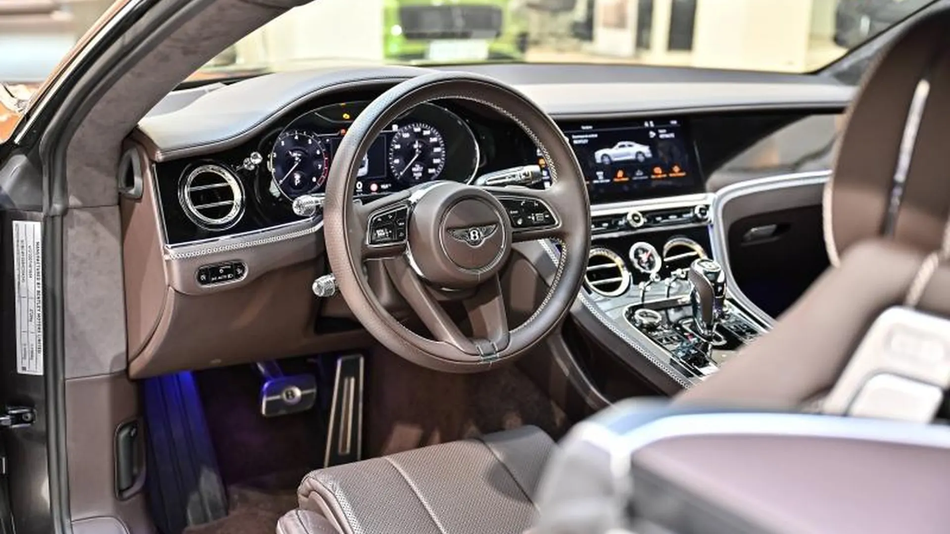 Bentley Continental GT — photo 21