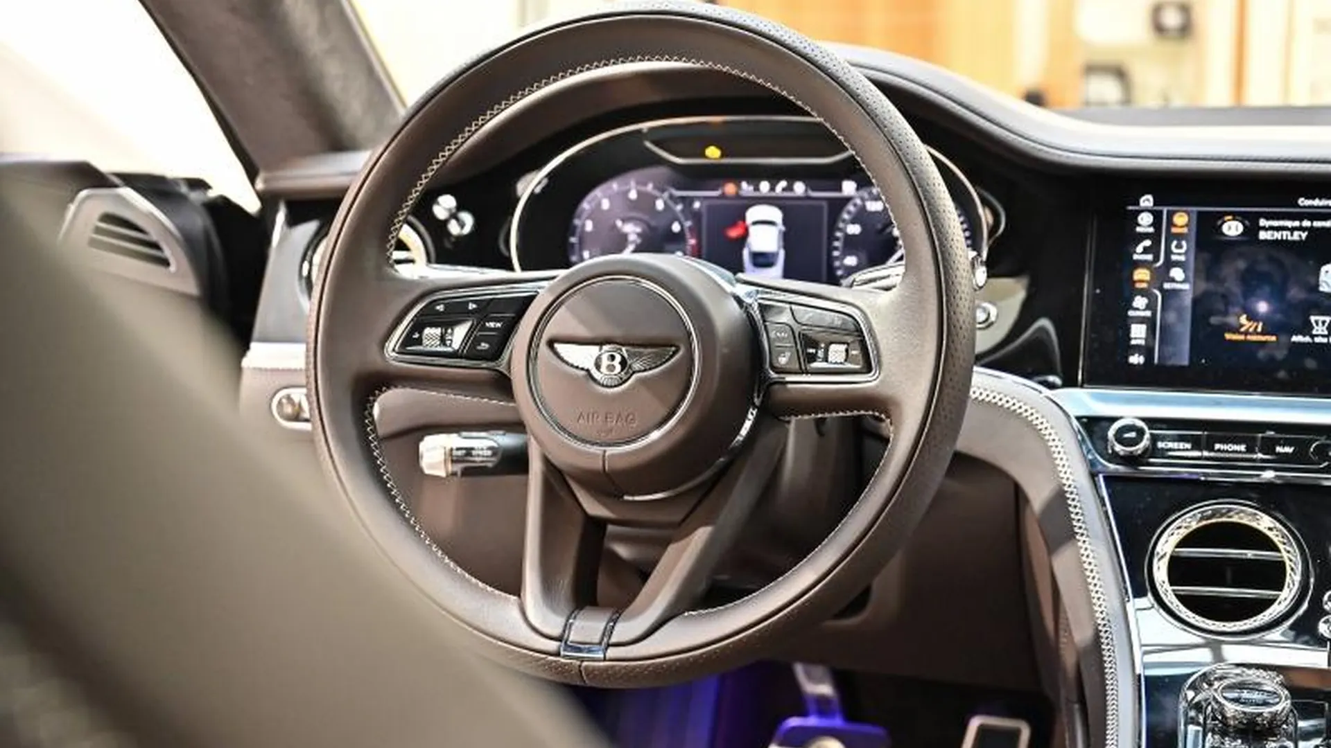 Bentley Continental GT — photo 26