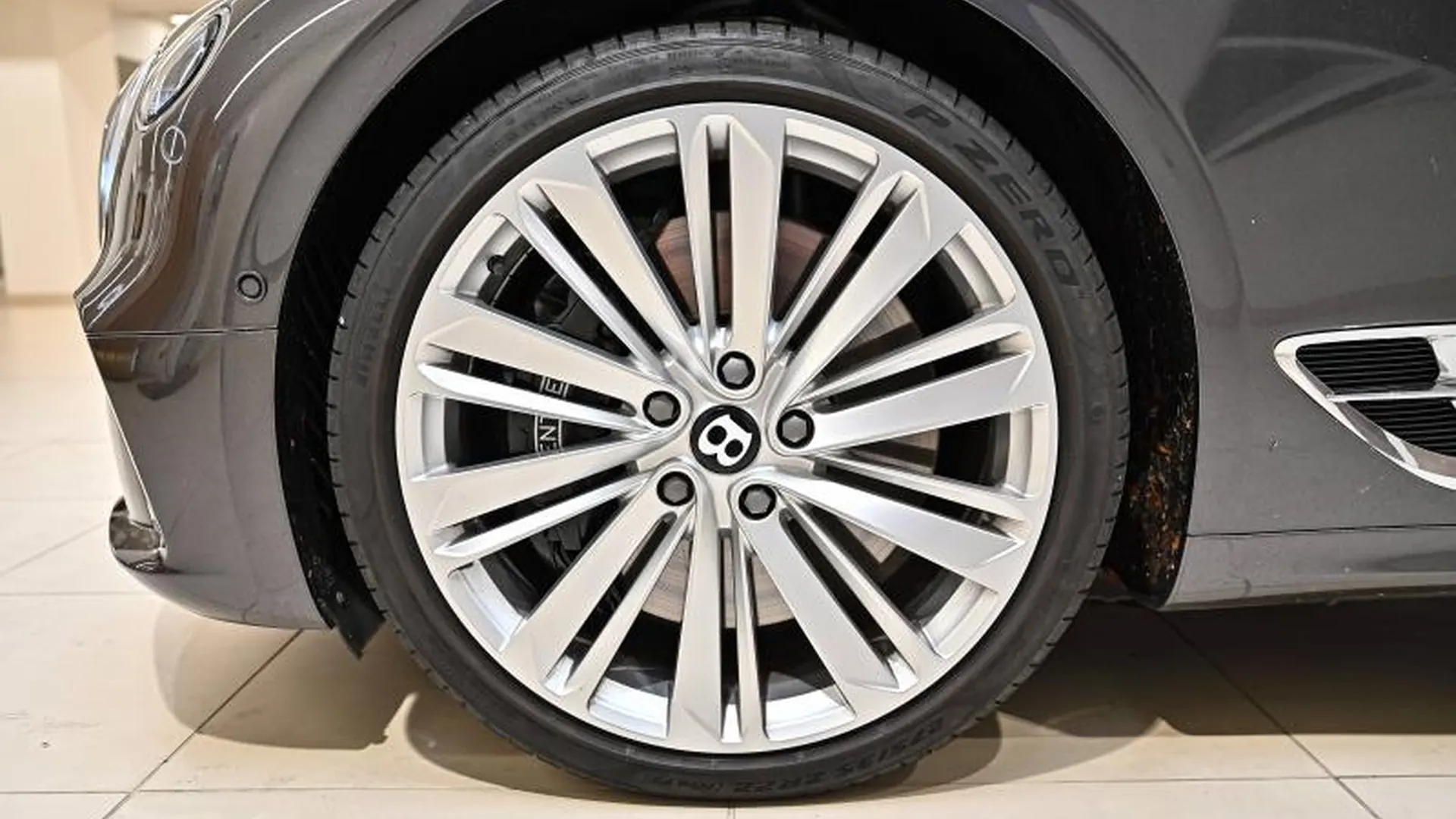 Bentley Continental GT — photo 19