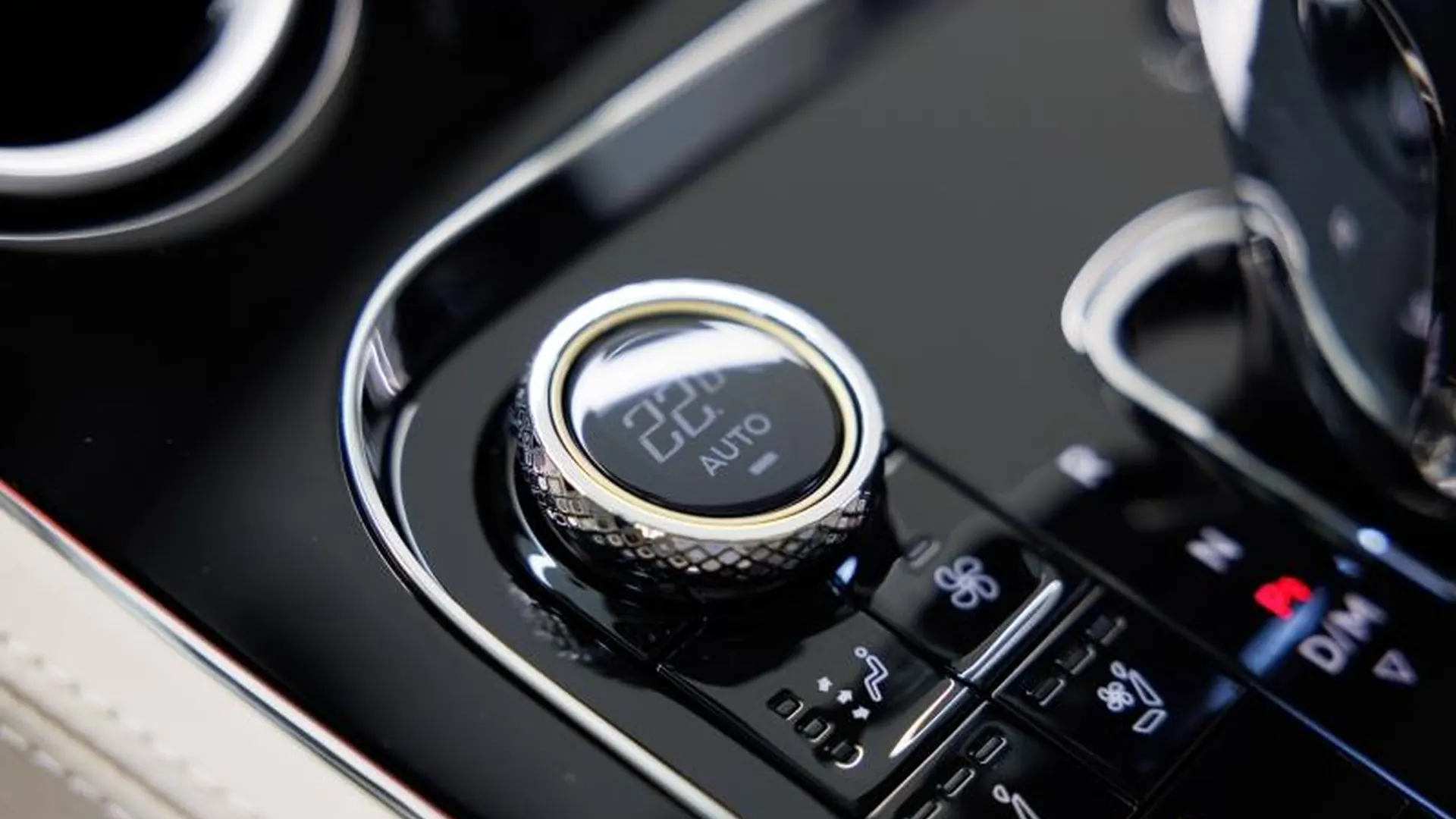 Bentley Continental GT — photo 36