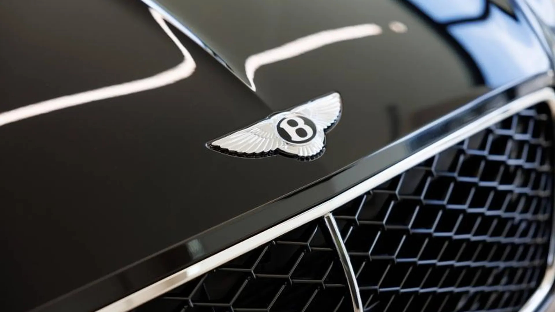 Bentley Continental GT — photo 11