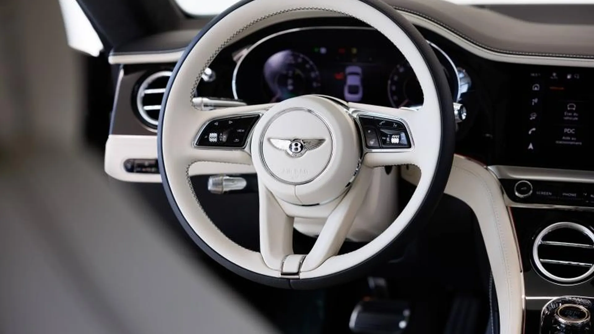 Bentley Continental GT — photo 18