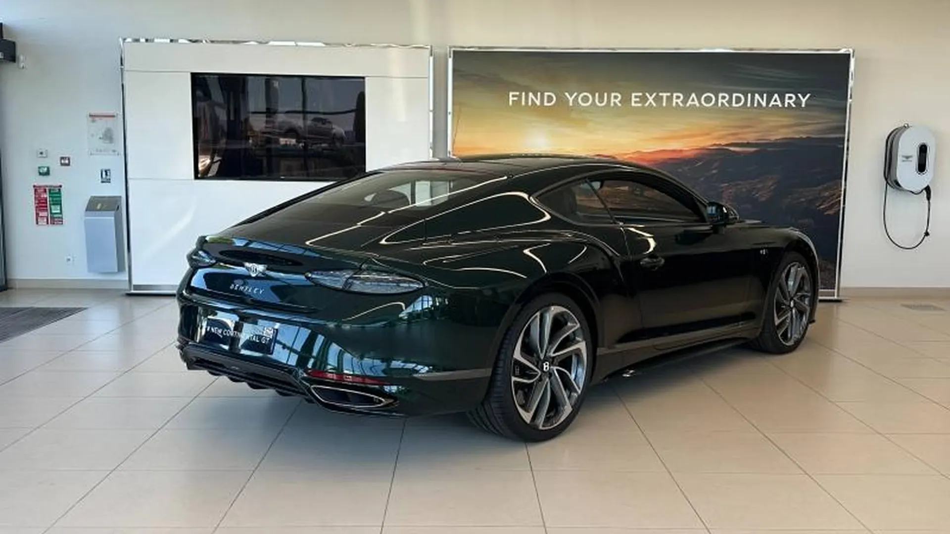 Bentley Continental GT — photo 29
