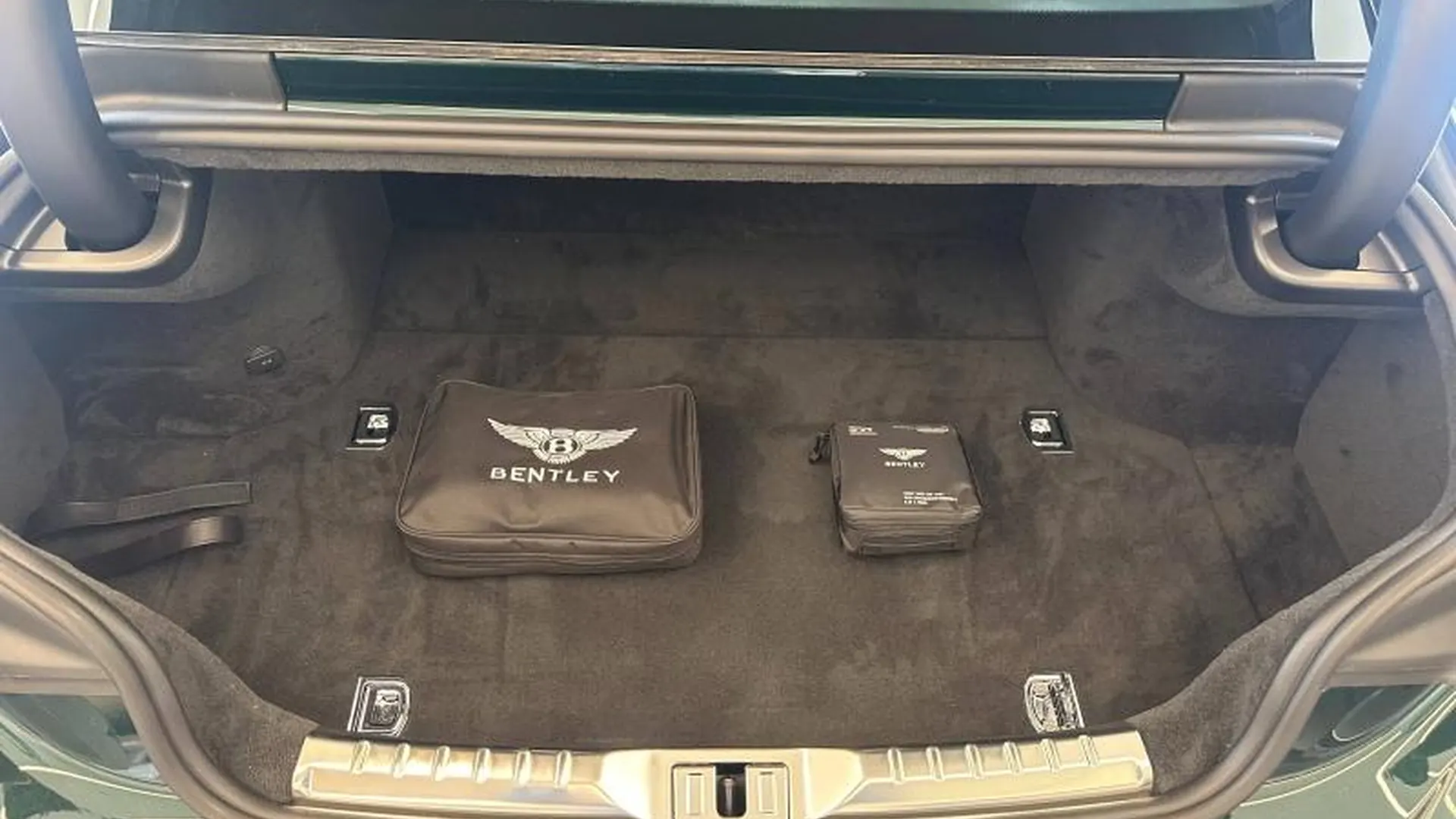 Bentley Continental GT — photo 18
