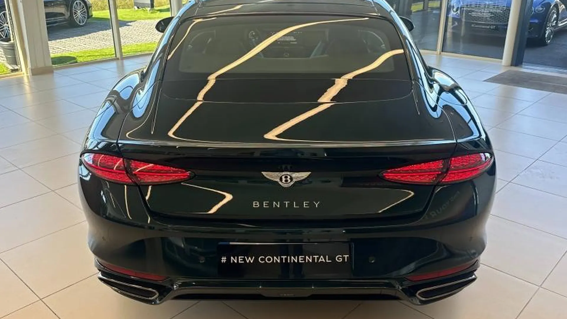 Bentley Continental GT — photo 14