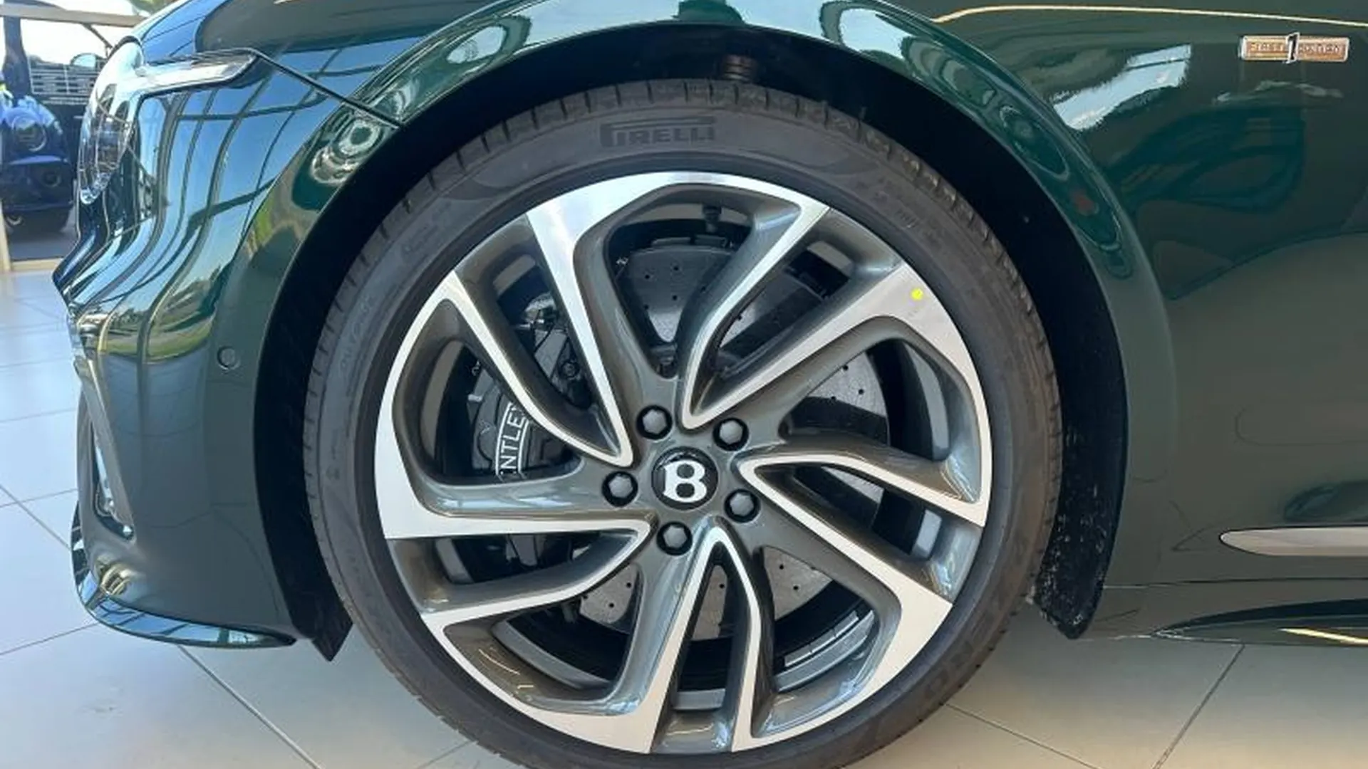 Bentley Continental GT — photo 10