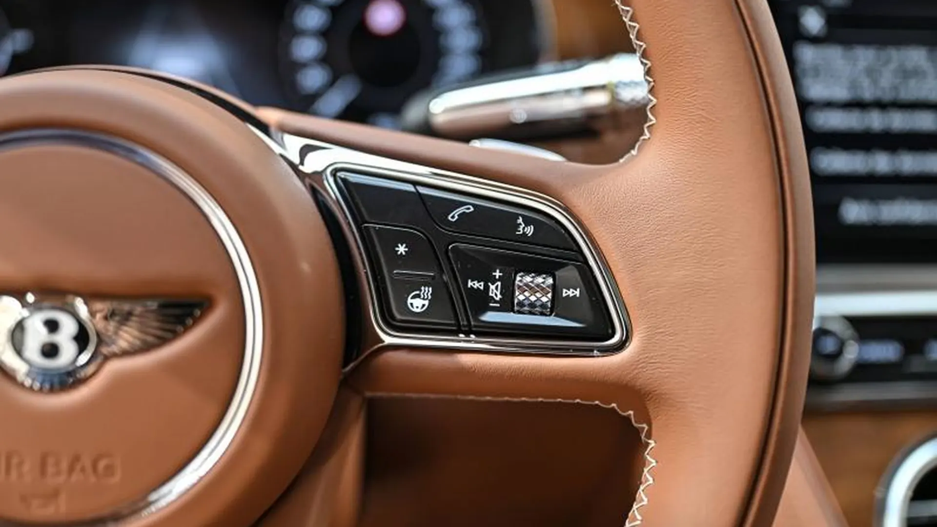 Bentley Continental GT — photo 28