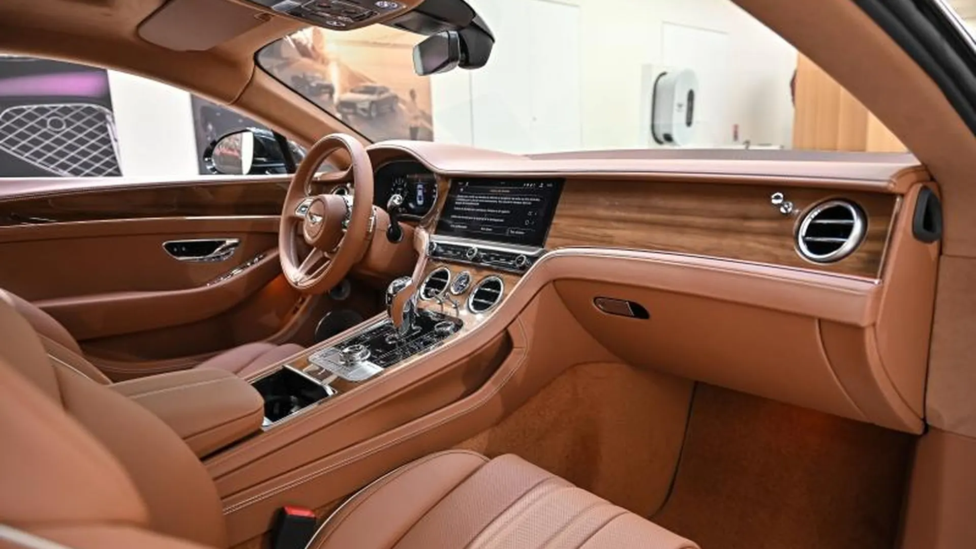 Bentley Continental GT — photo 15