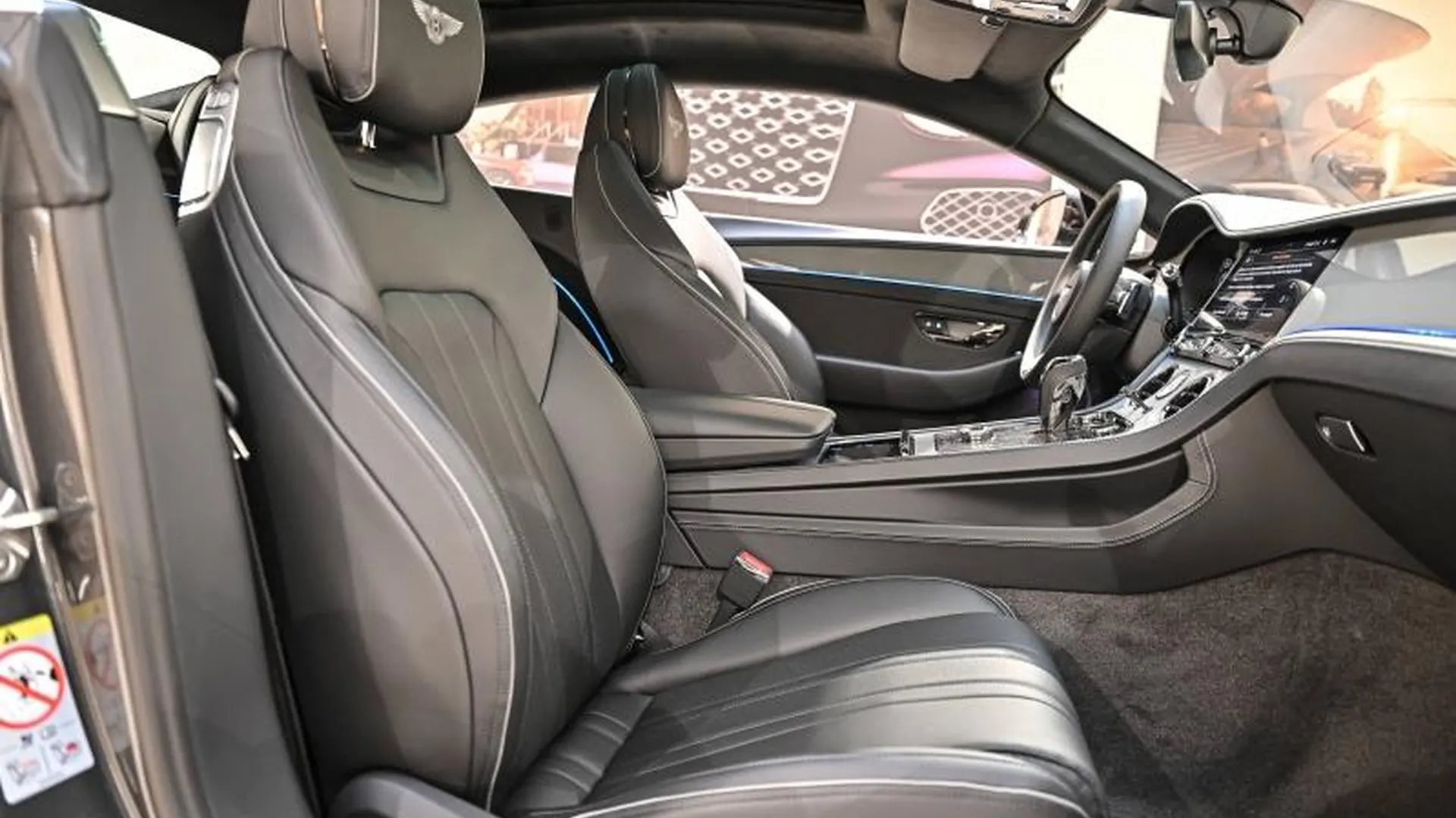 Bentley Continental GT — photo 14
