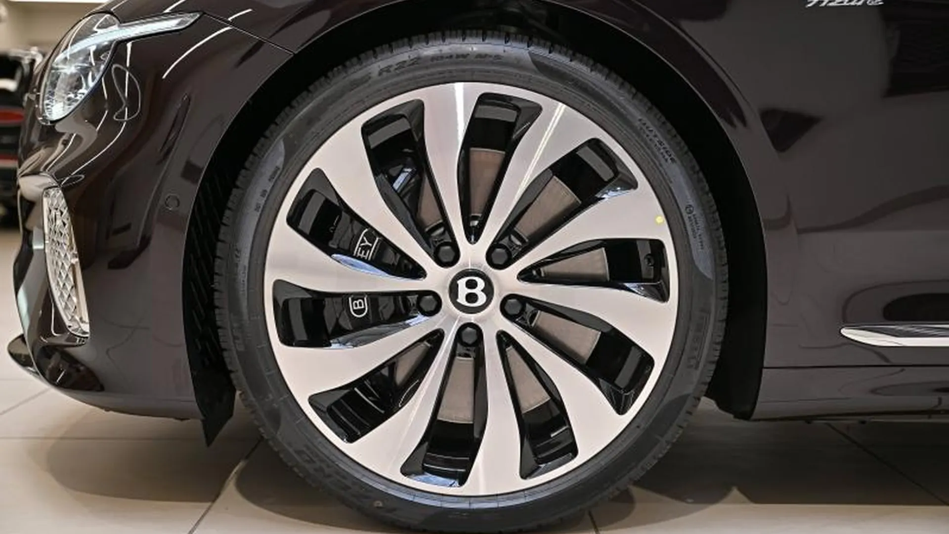 Bentley Continental GT — photo 24