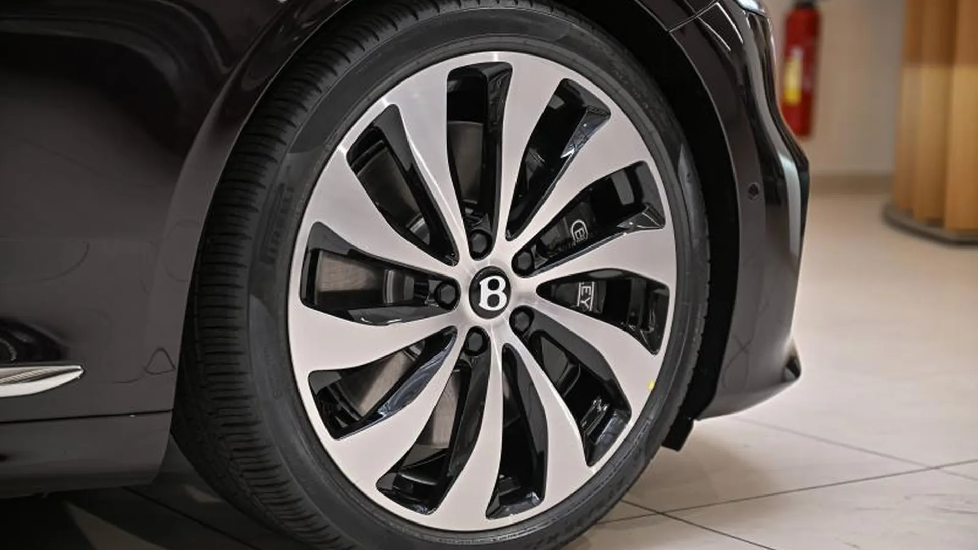 Bentley Continental GT — photo 8