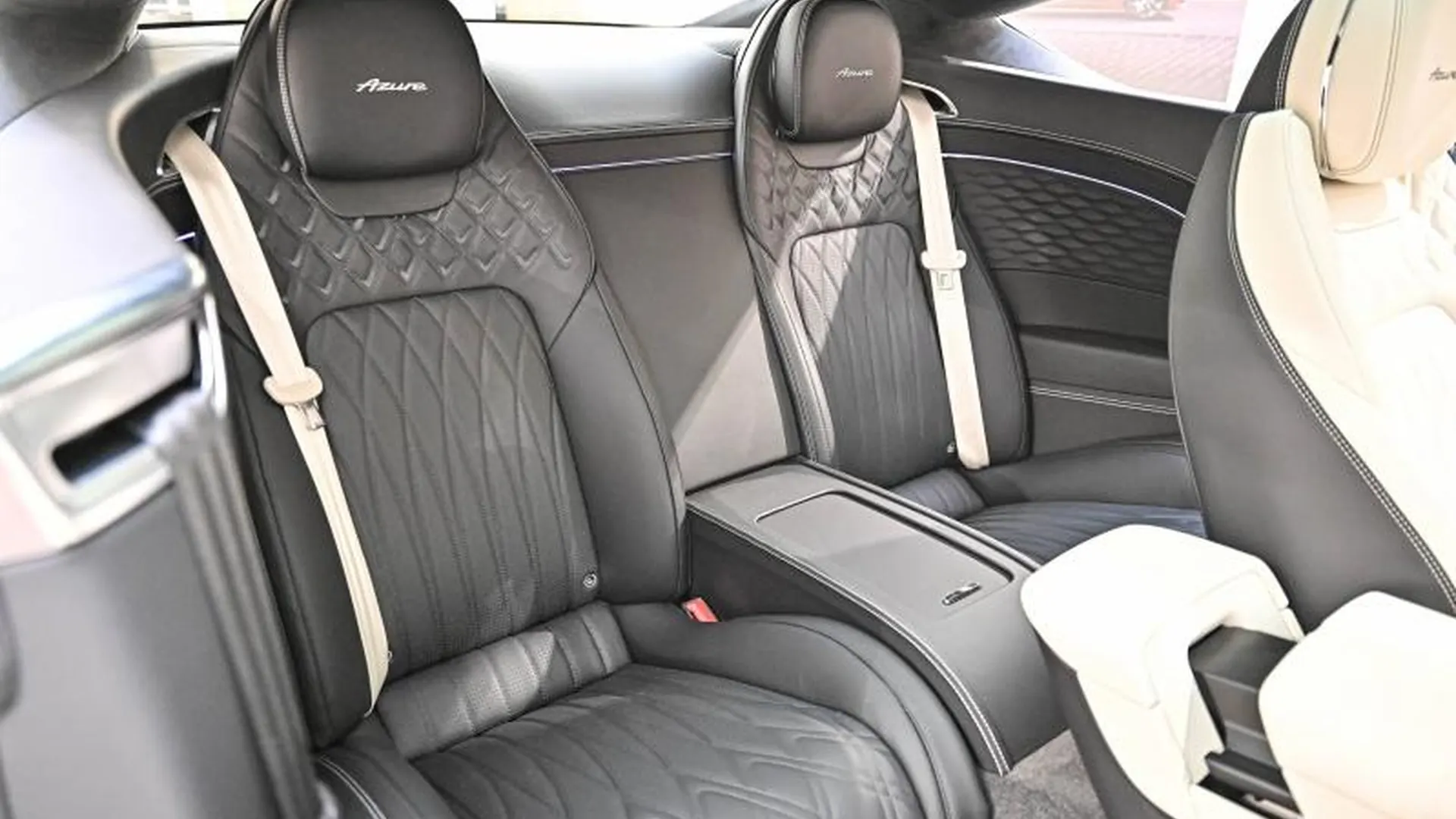 Bentley Continental GT — photo 23
