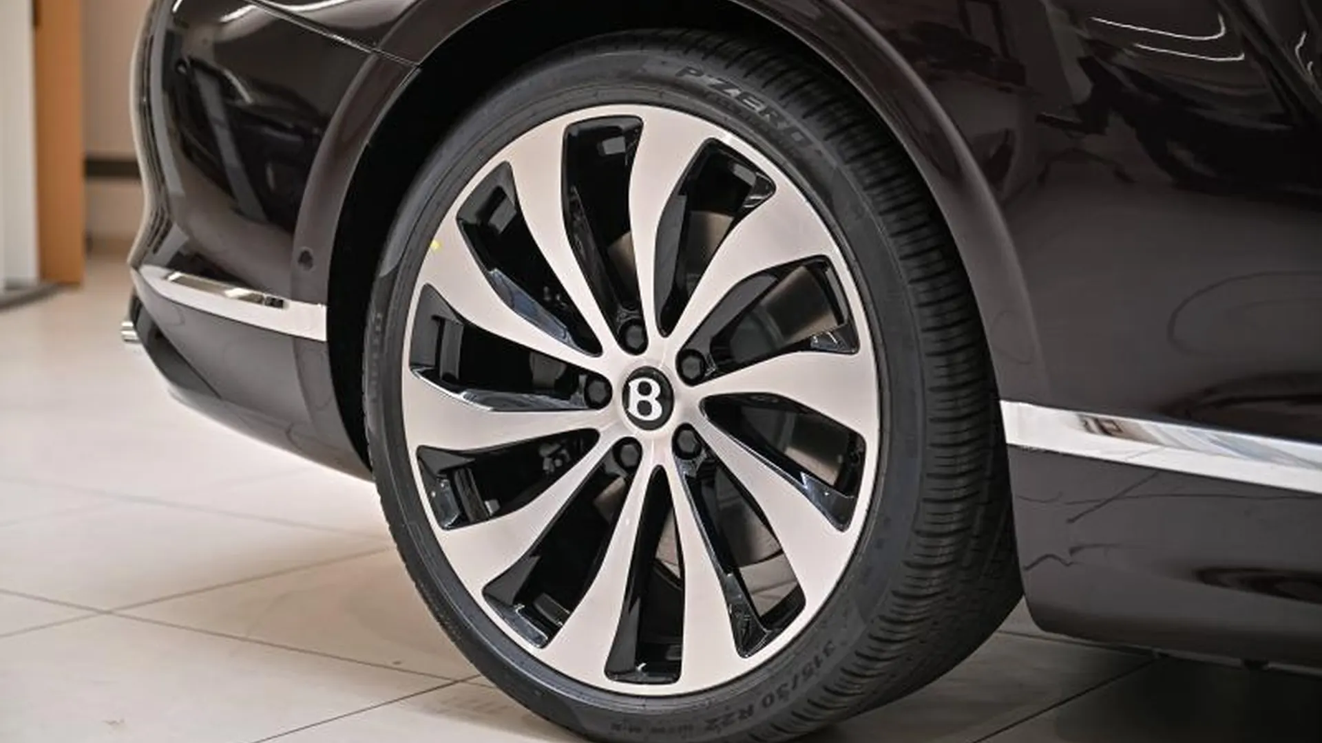 Bentley Continental GT — photo 20