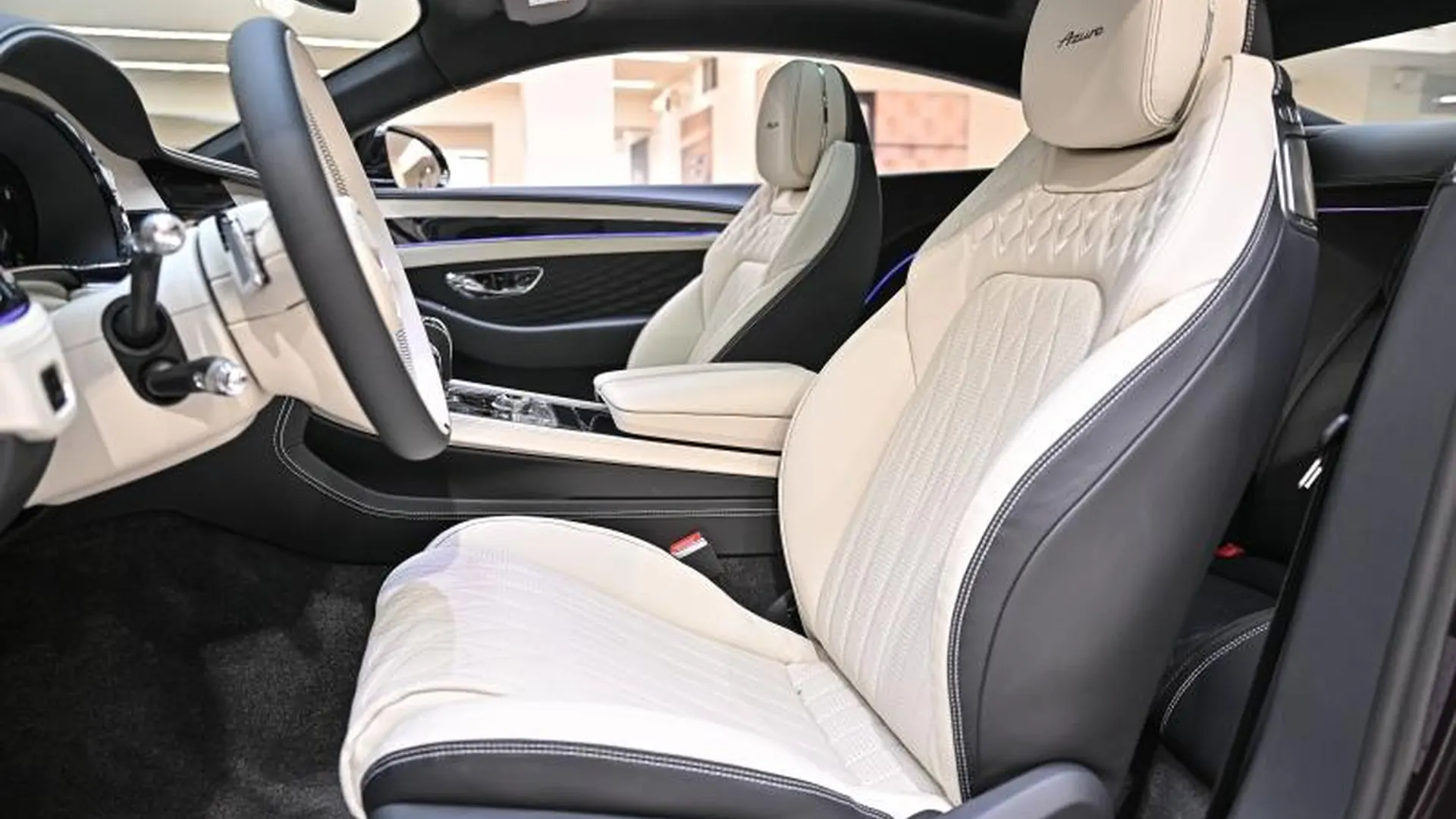 Bentley Continental GT — photo 28