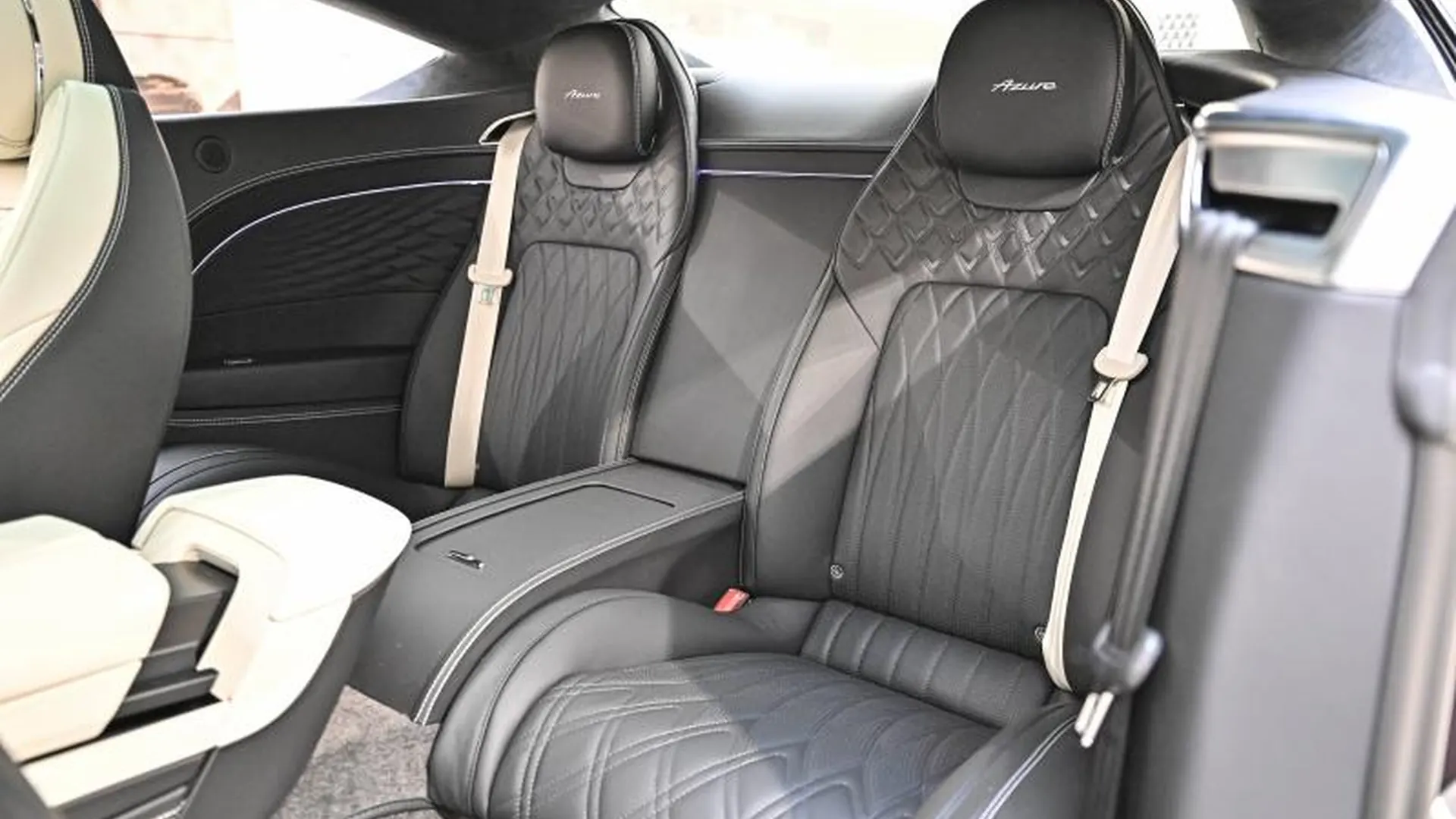 Bentley Continental GT — photo 29